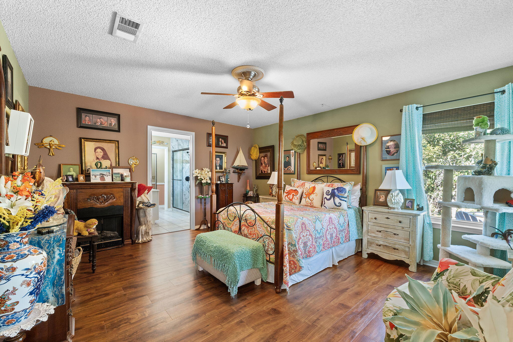 HIDDEN SHORES - Residential