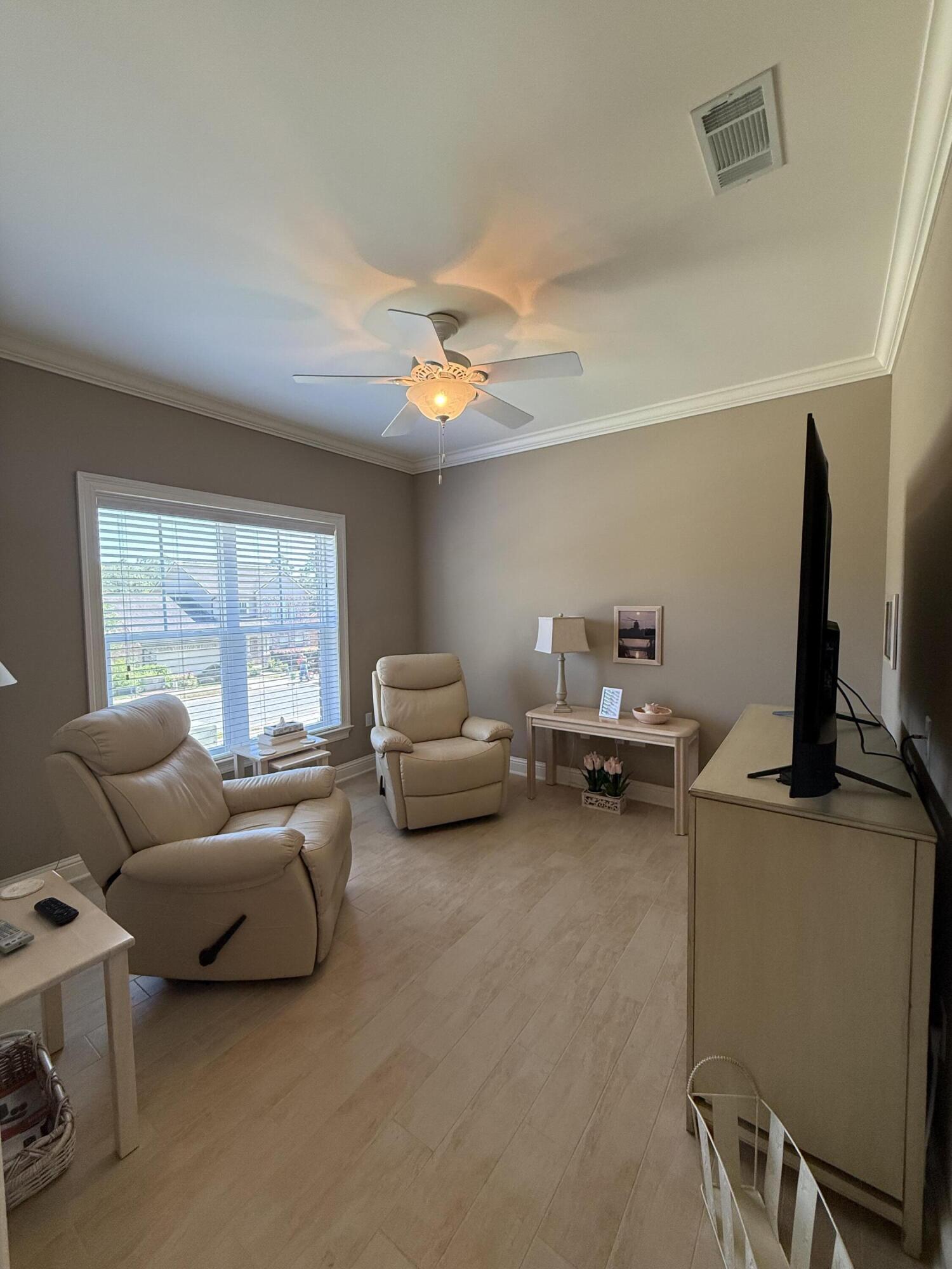 HAWK'S LANDING - Residential