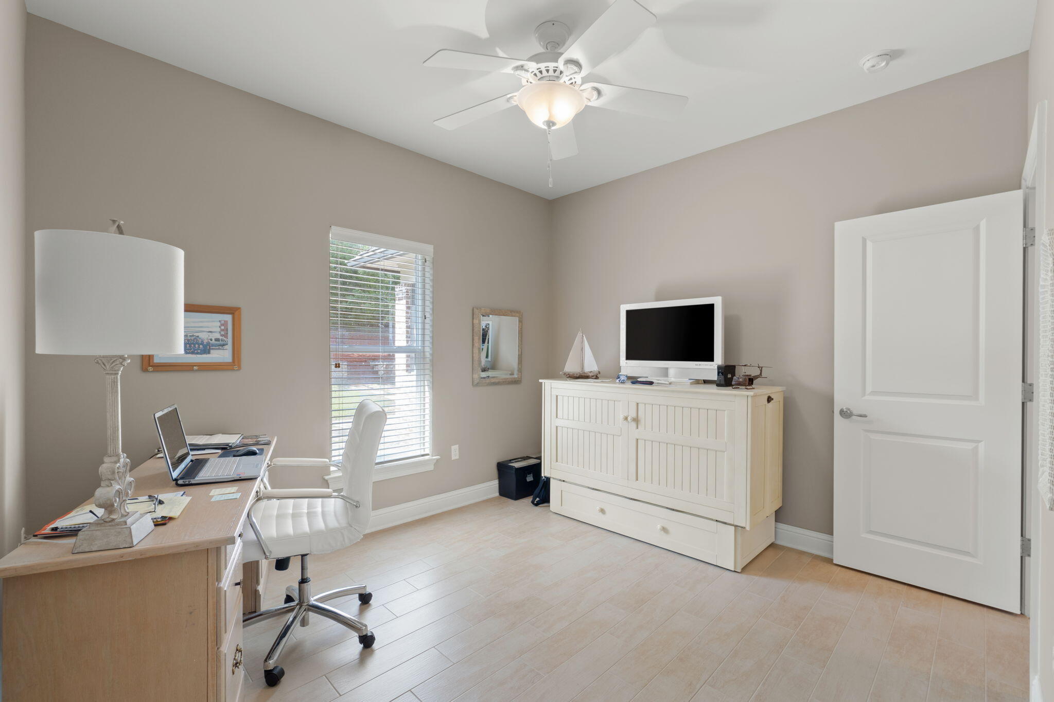 HAWK'S LANDING - Residential