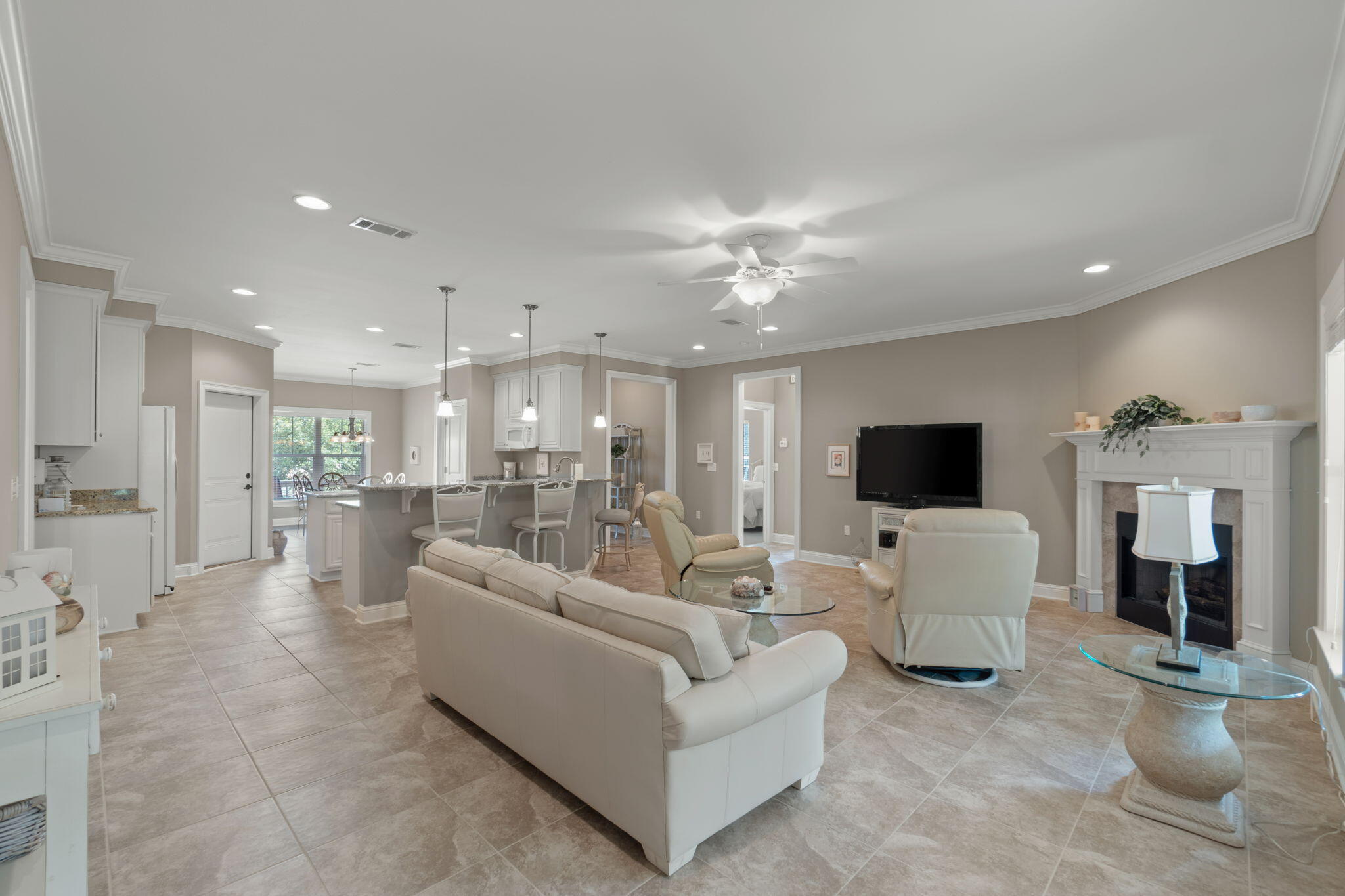 HAWK'S LANDING - Residential