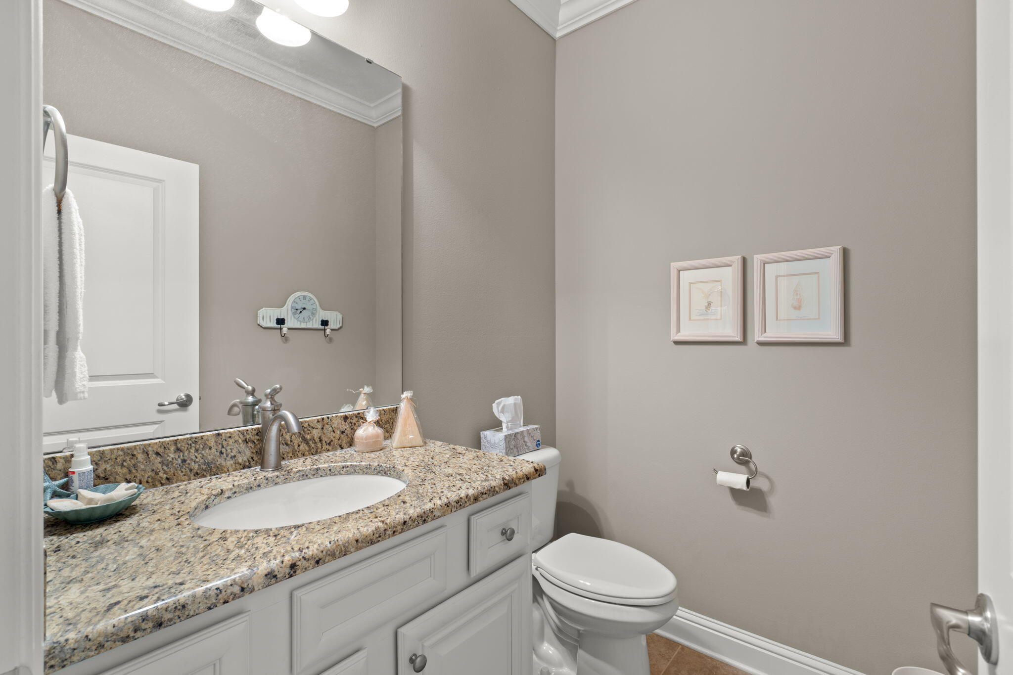 HAWK'S LANDING - Residential