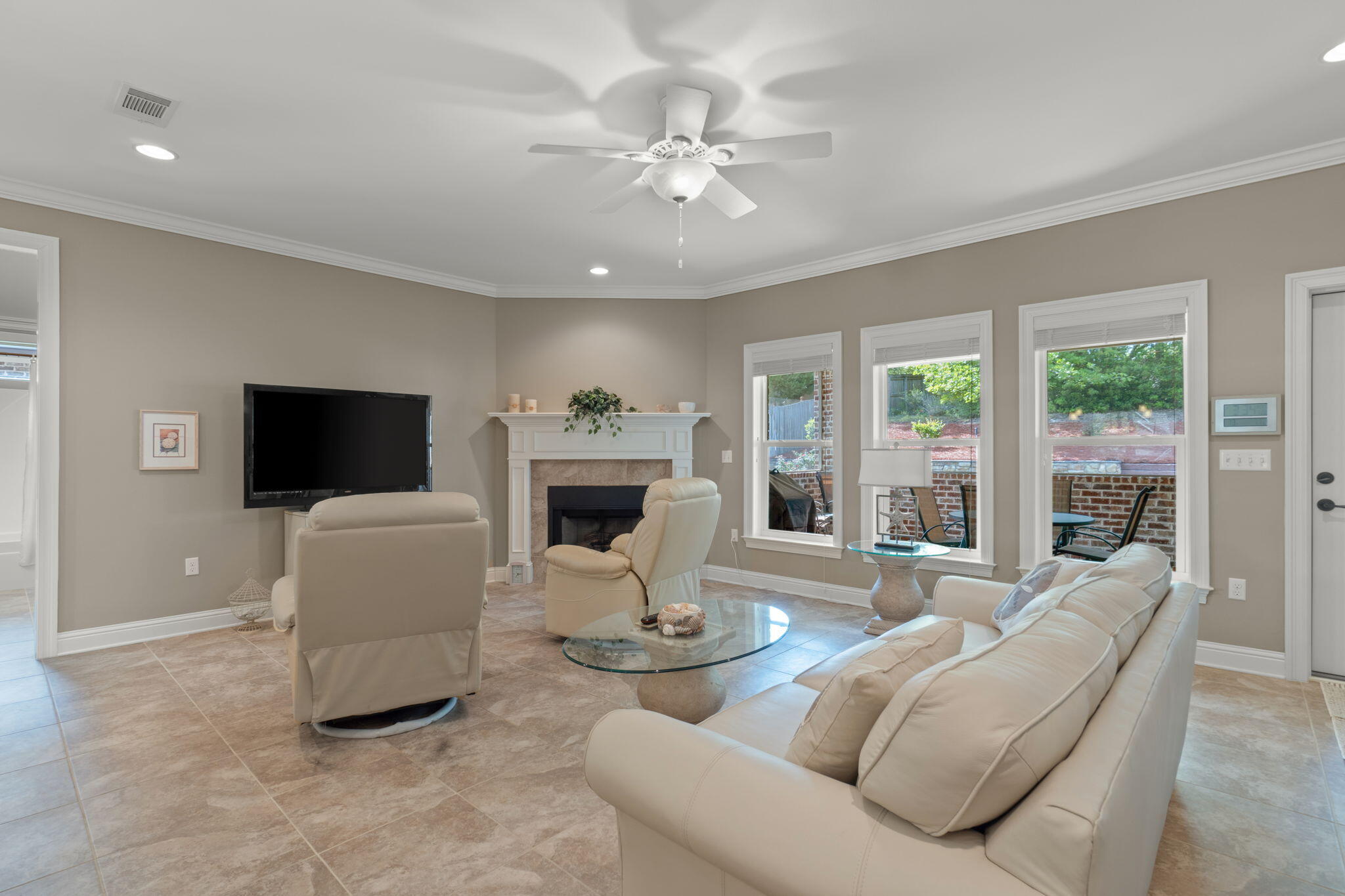 HAWK'S LANDING - Residential