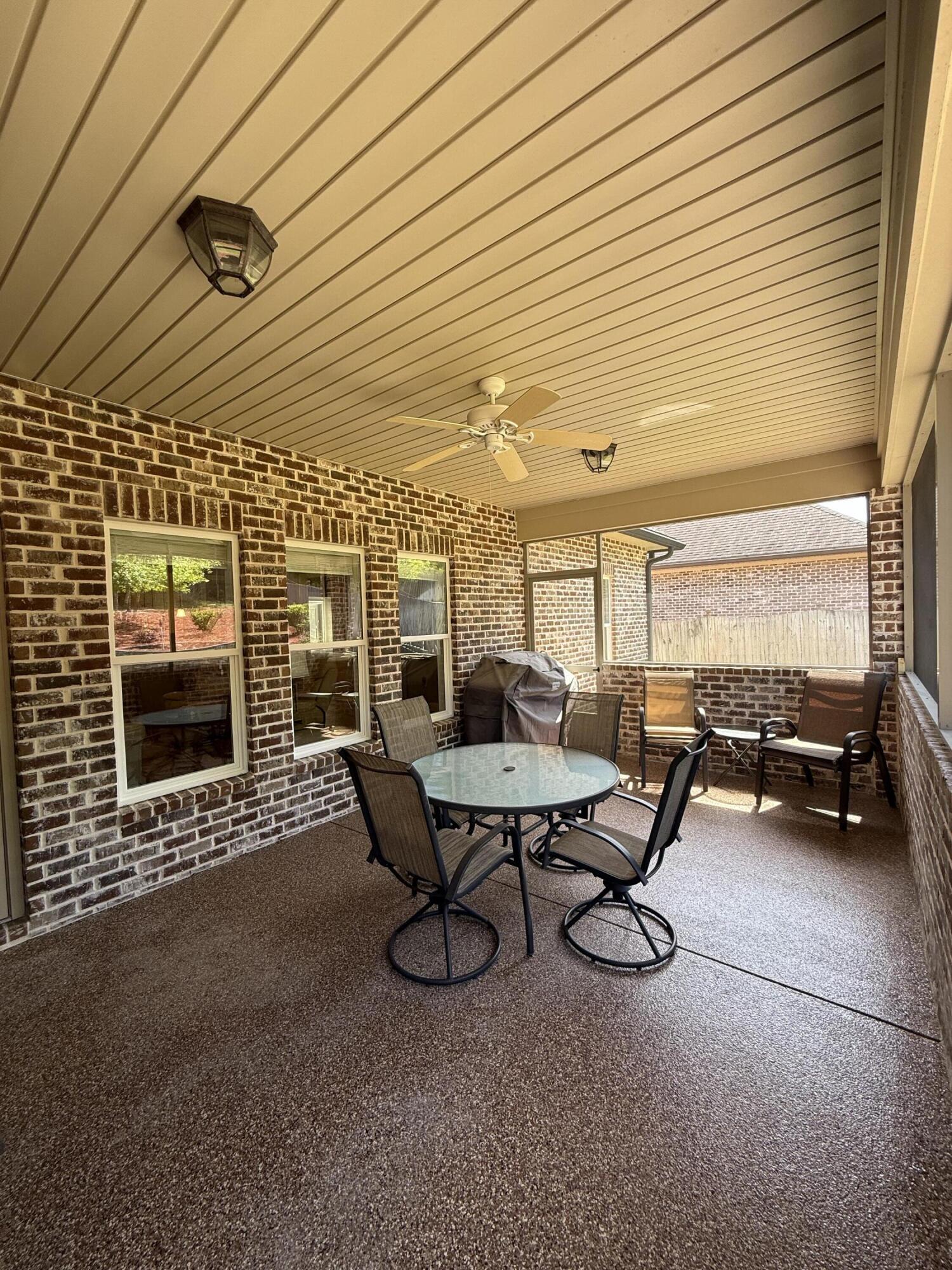 HAWK'S LANDING - Residential