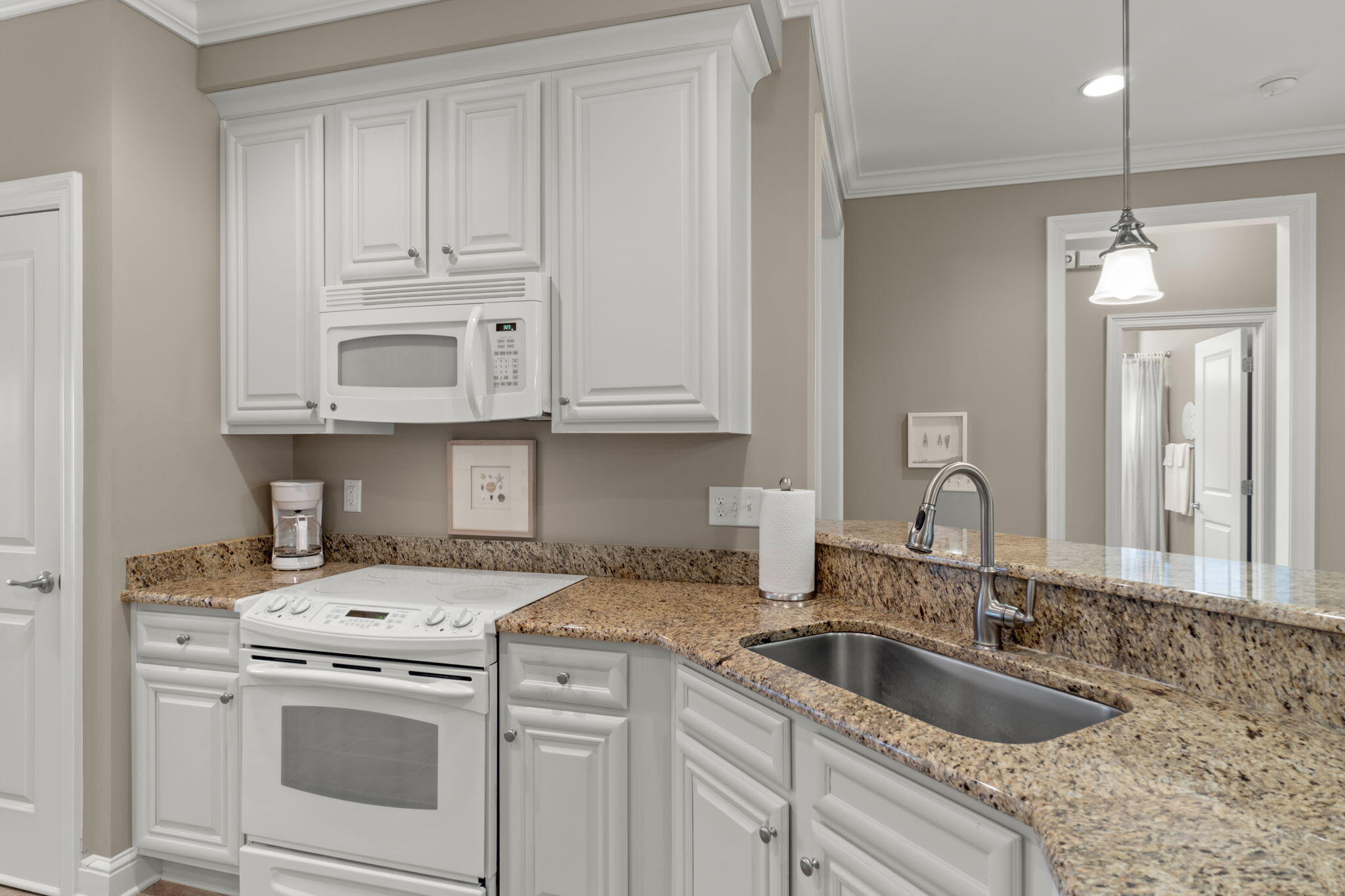 HAWK'S LANDING - Residential