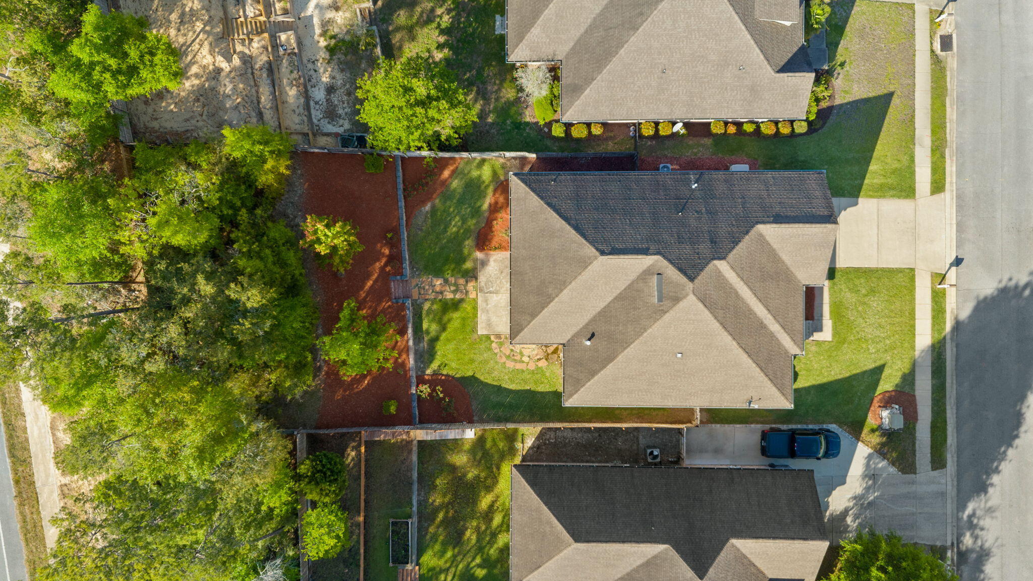 HAWK'S LANDING - Residential