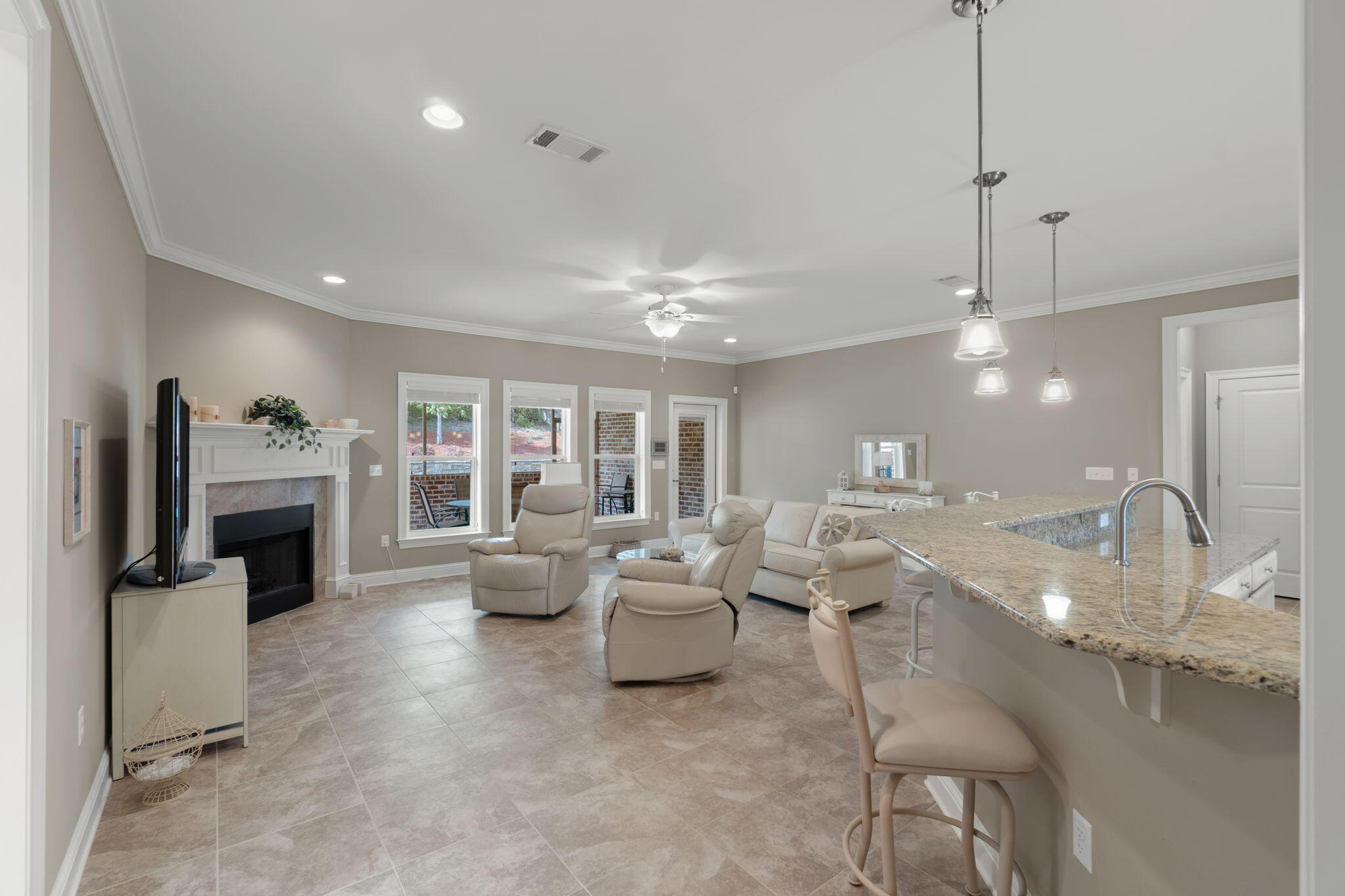 HAWK'S LANDING - Residential