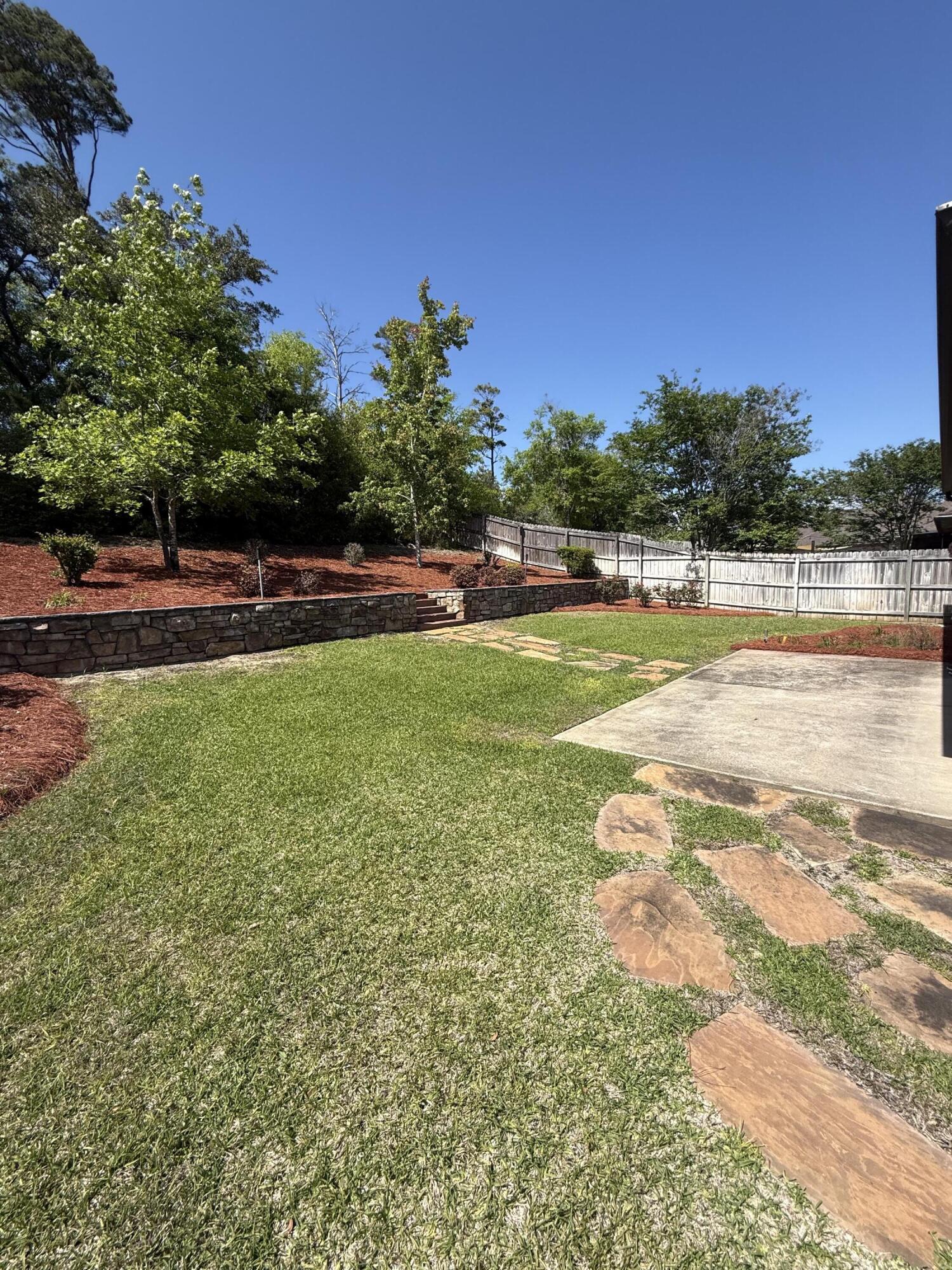 HAWK'S LANDING - Residential