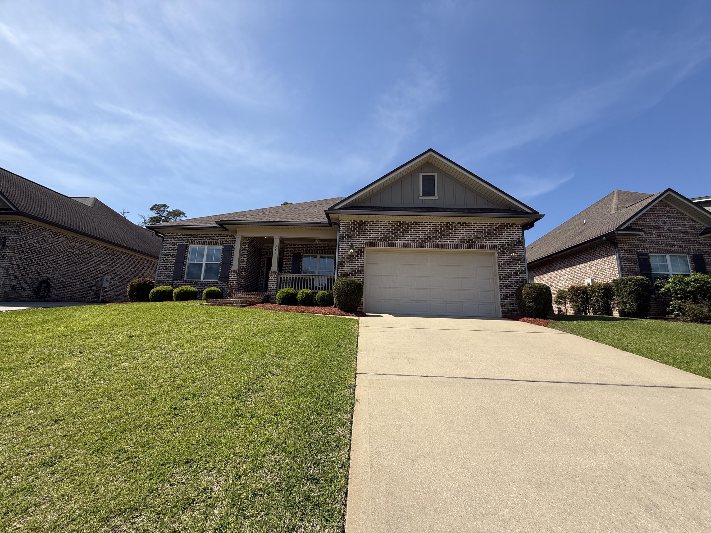 HAWK'S LANDING - Residential