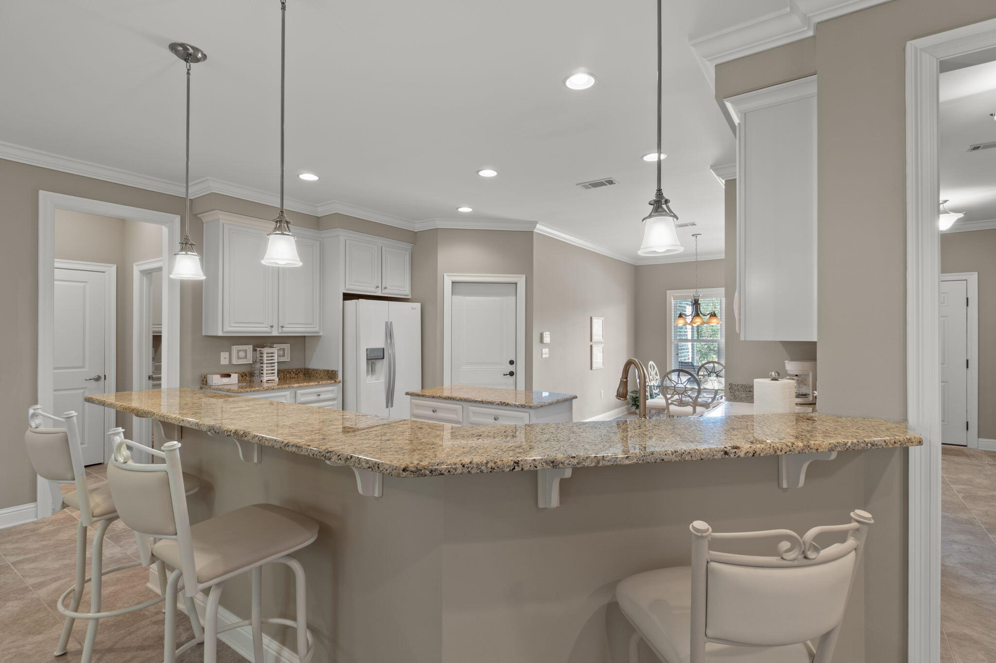 HAWK'S LANDING - Residential