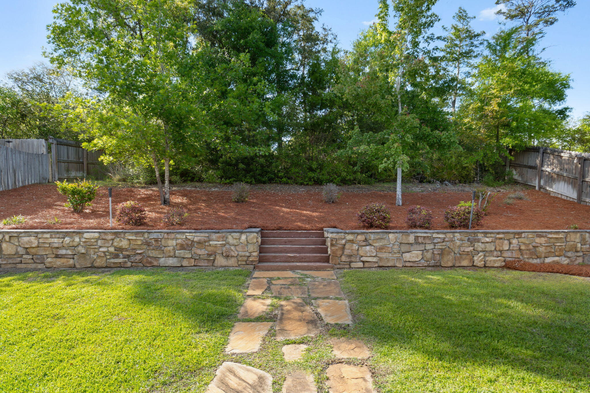 HAWK'S LANDING - Residential