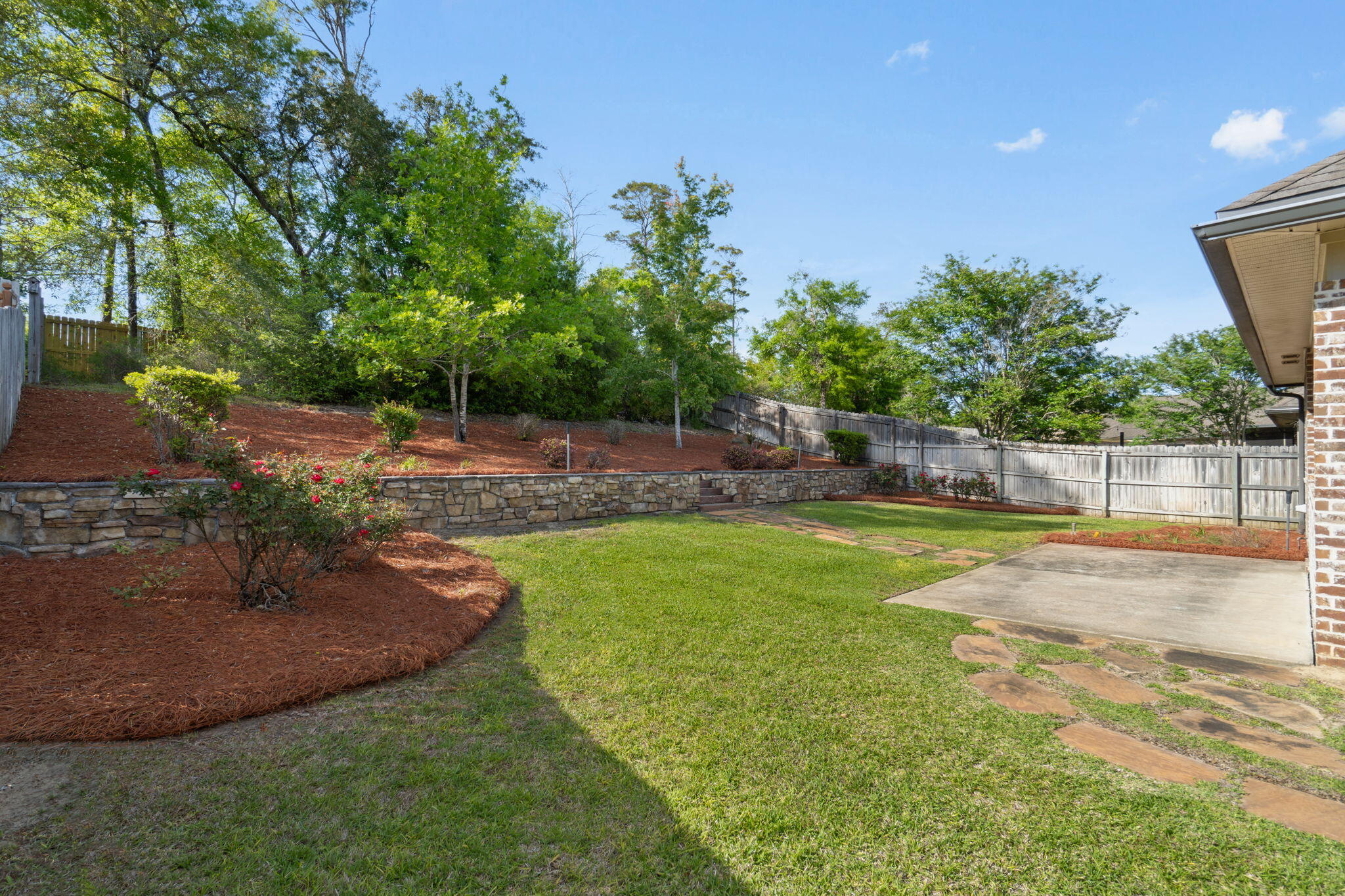 HAWK'S LANDING - Residential