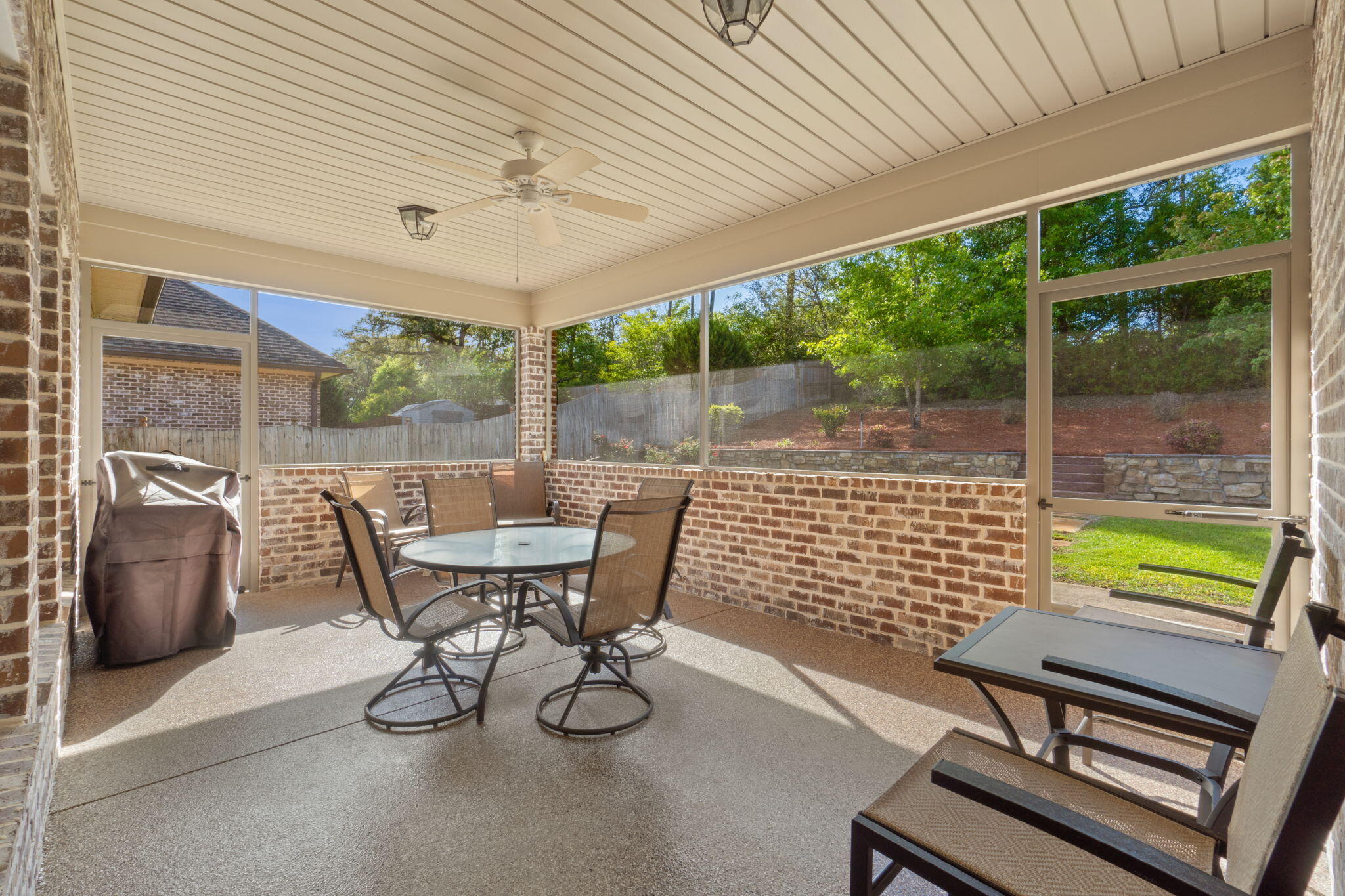 HAWK'S LANDING - Residential