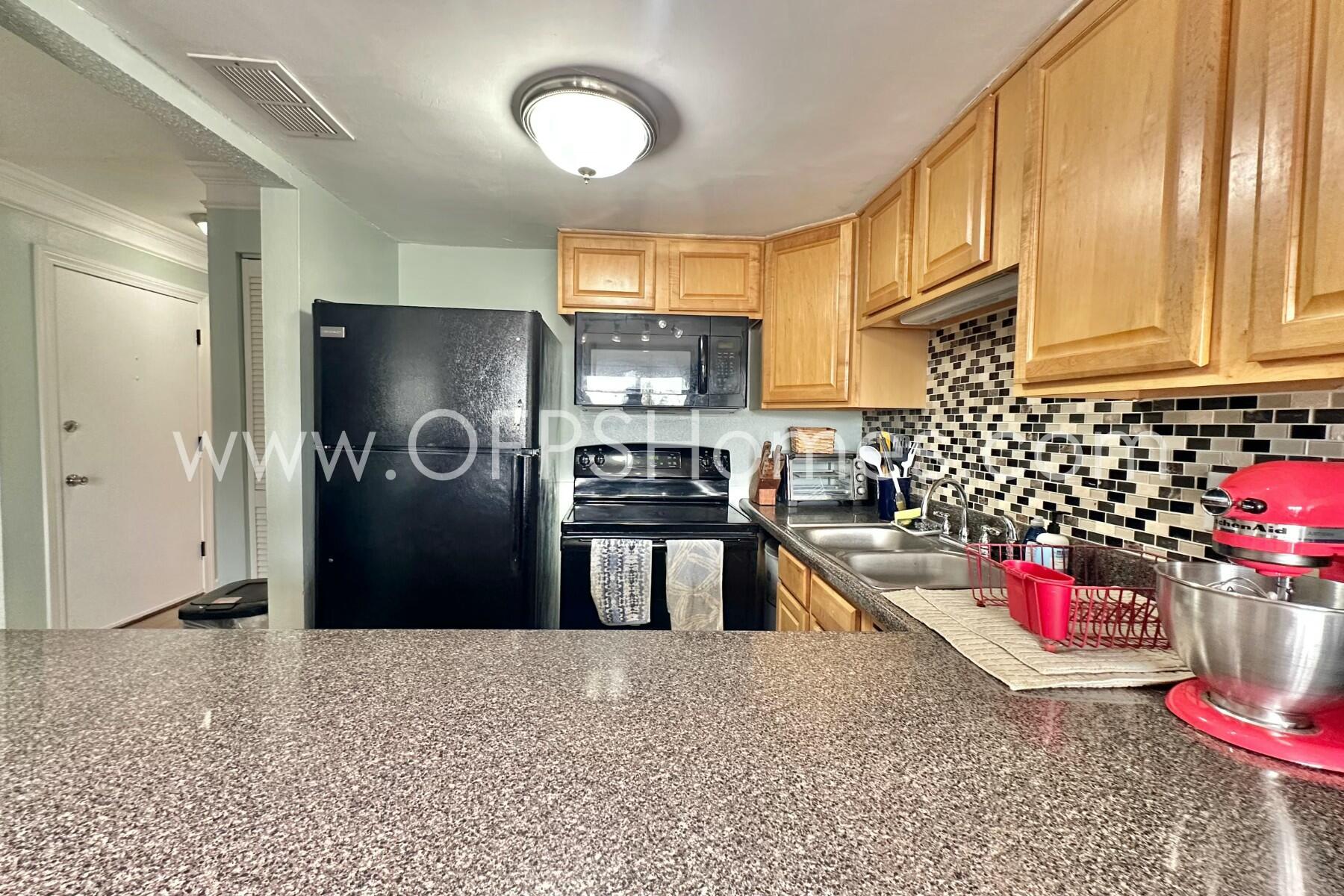 FOUNTAINHEAD CONDO - Residential Lease