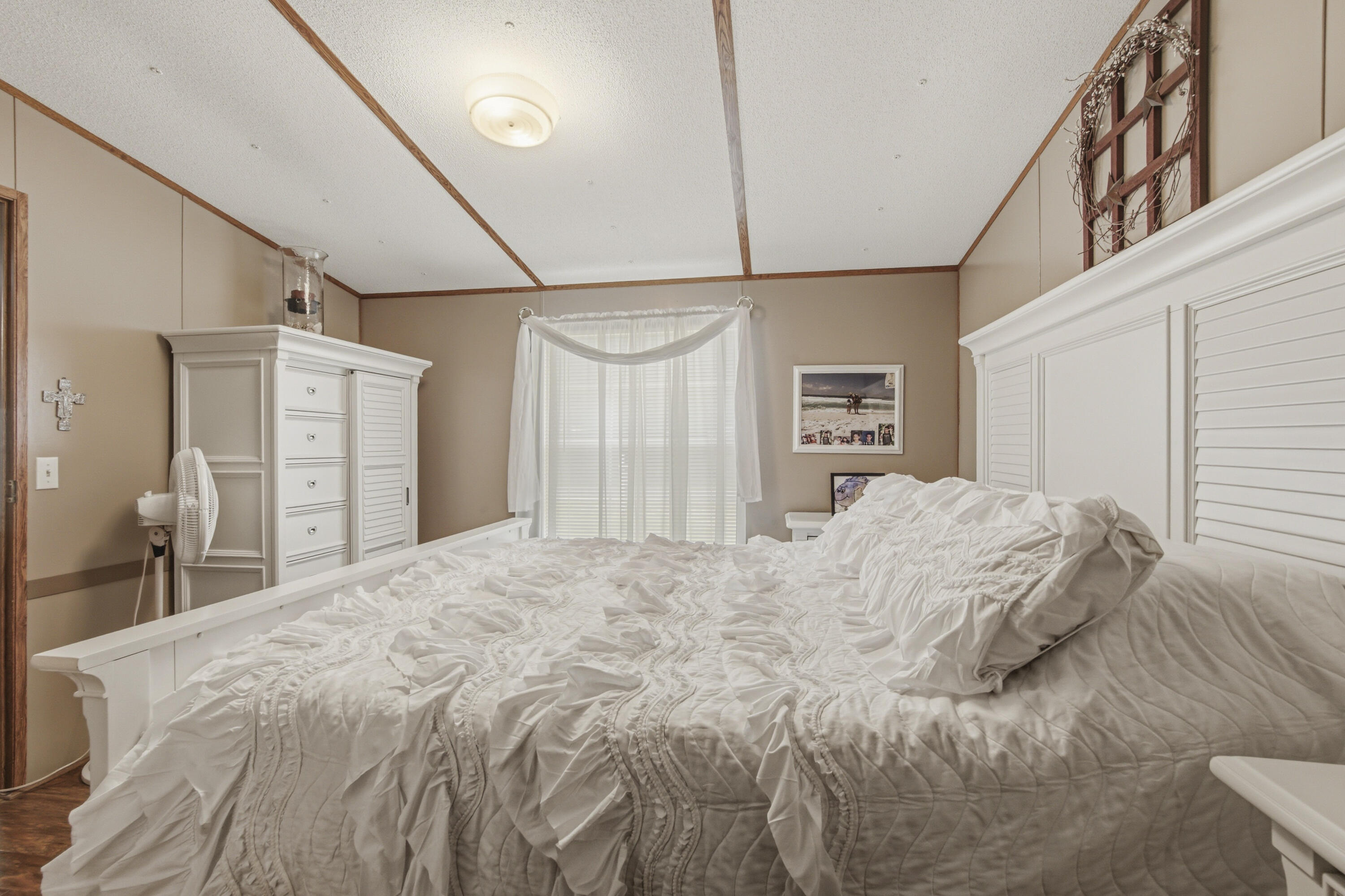 MAGNOLIA BAY - Residential