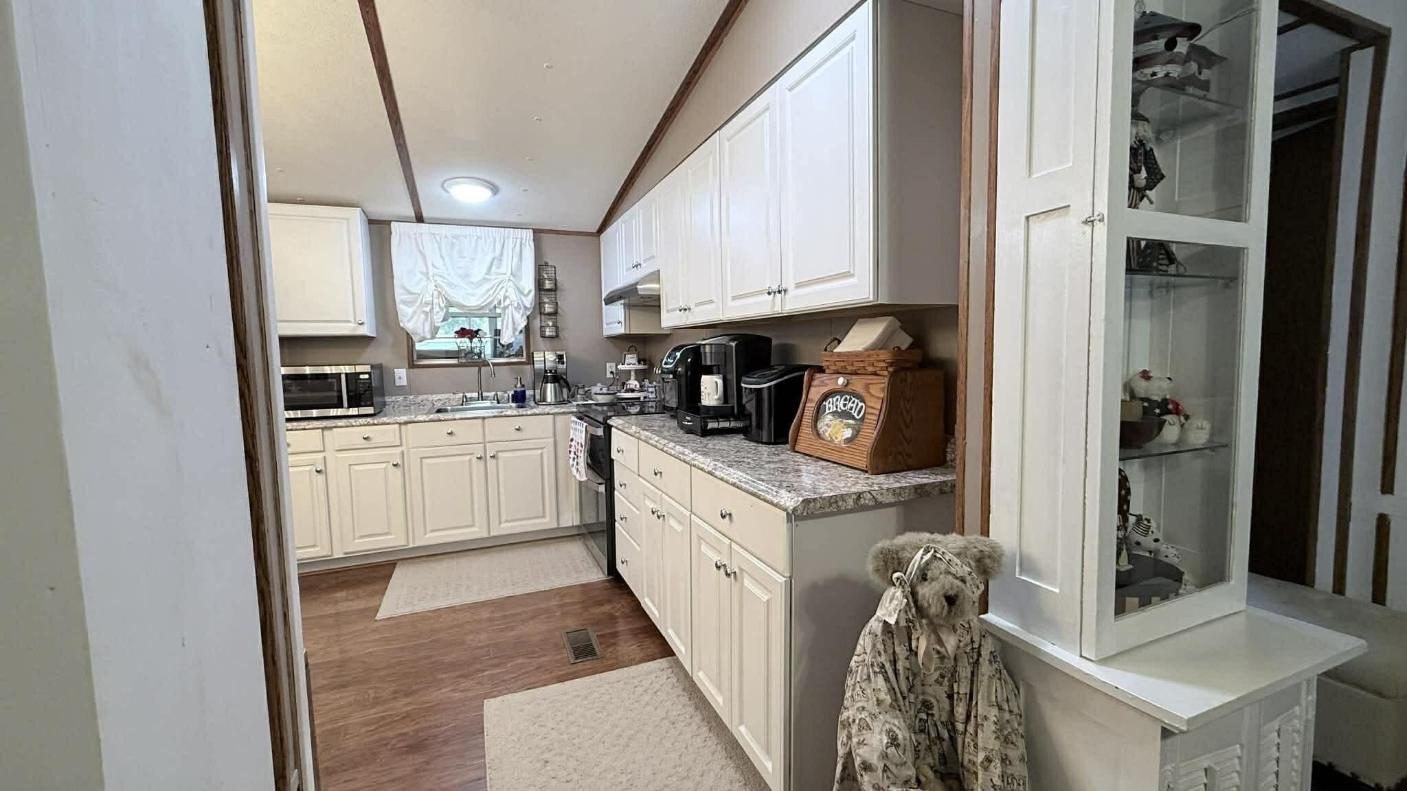 MAGNOLIA BAY - Residential
