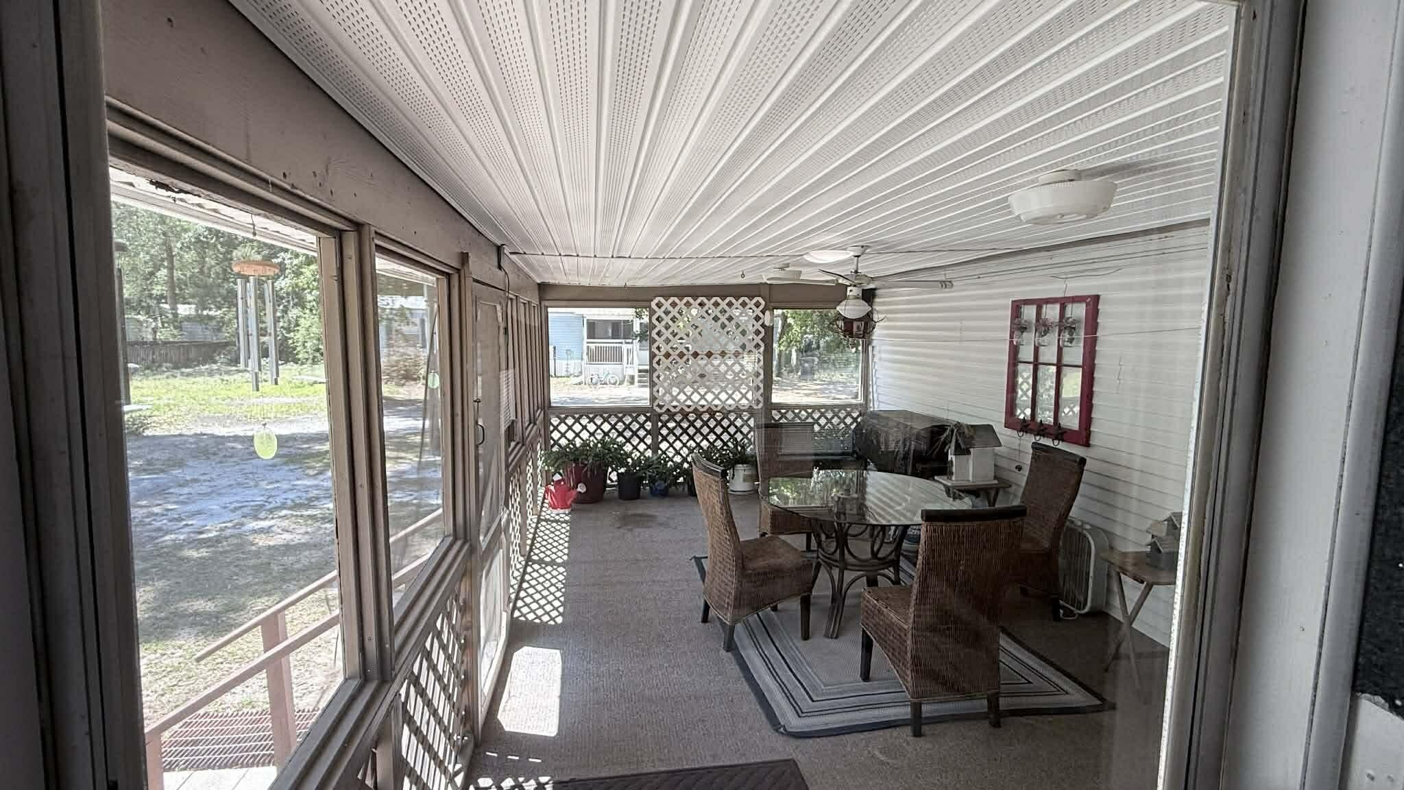 MAGNOLIA BAY - Residential