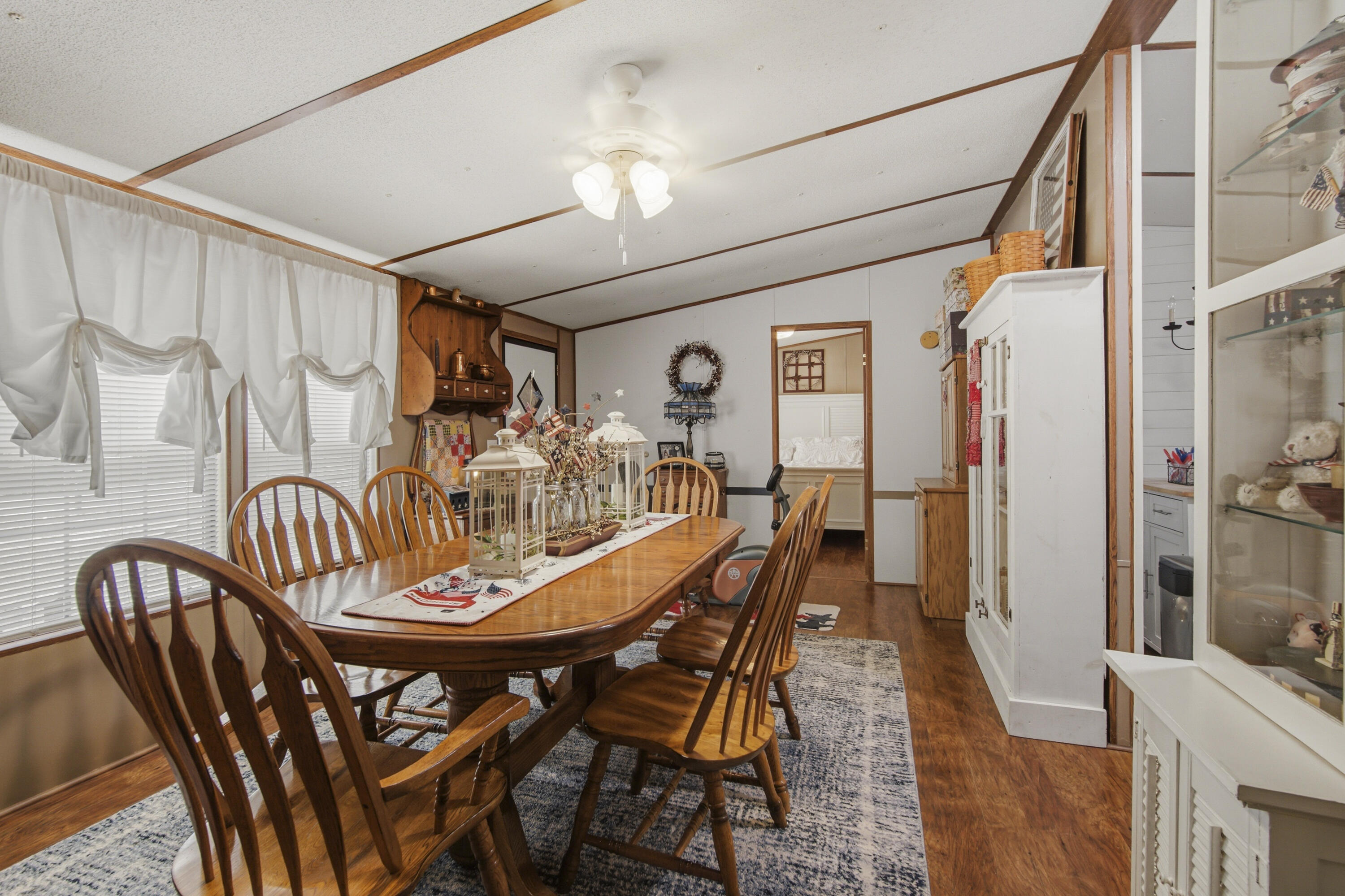 MAGNOLIA BAY - Residential