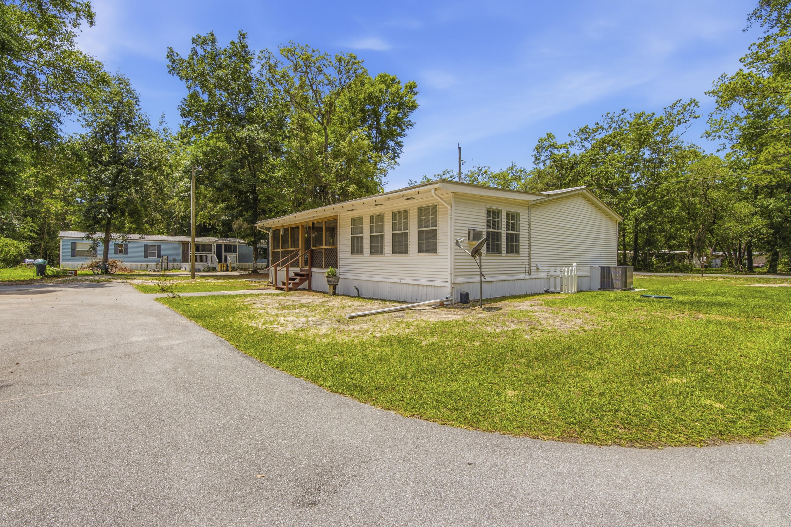 MAGNOLIA BAY - Residential