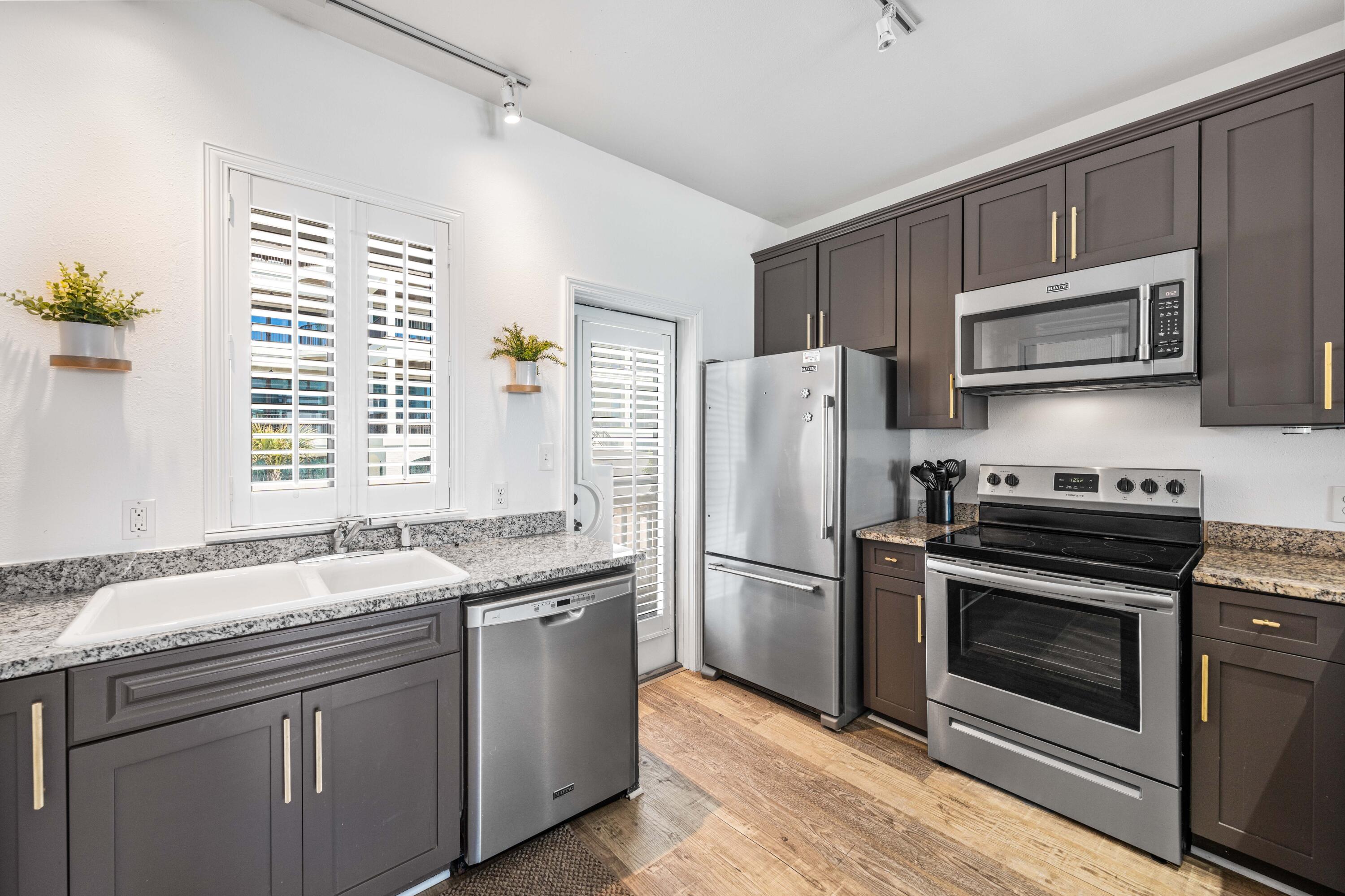 SEAGROVE DUNE T/H - Residential