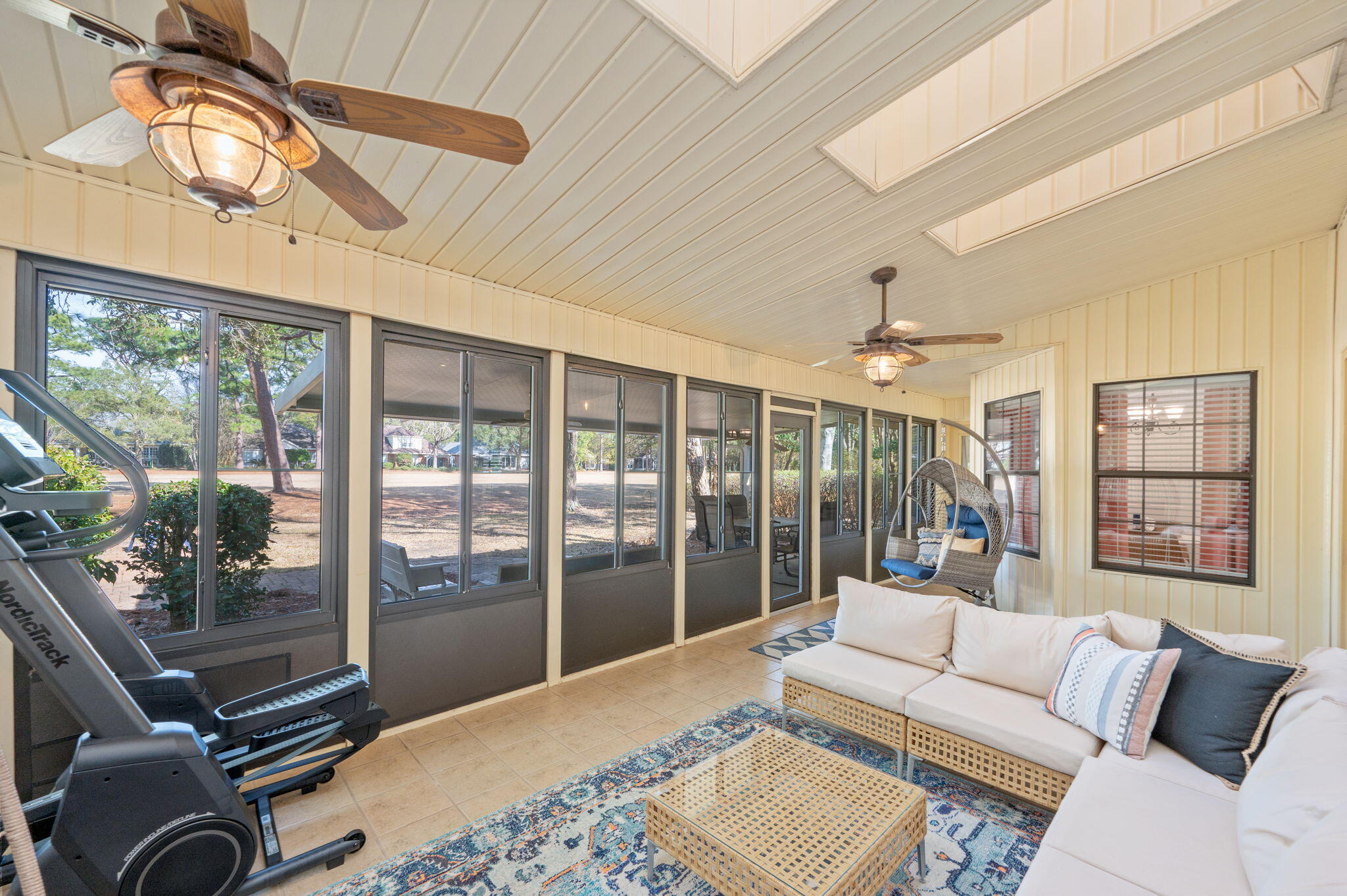 WINDWARD PH 5 - Residential