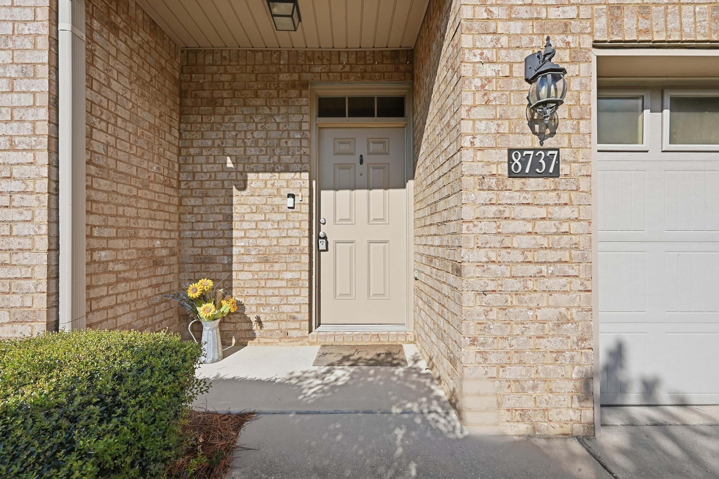 8737 Brown Pelican Circle