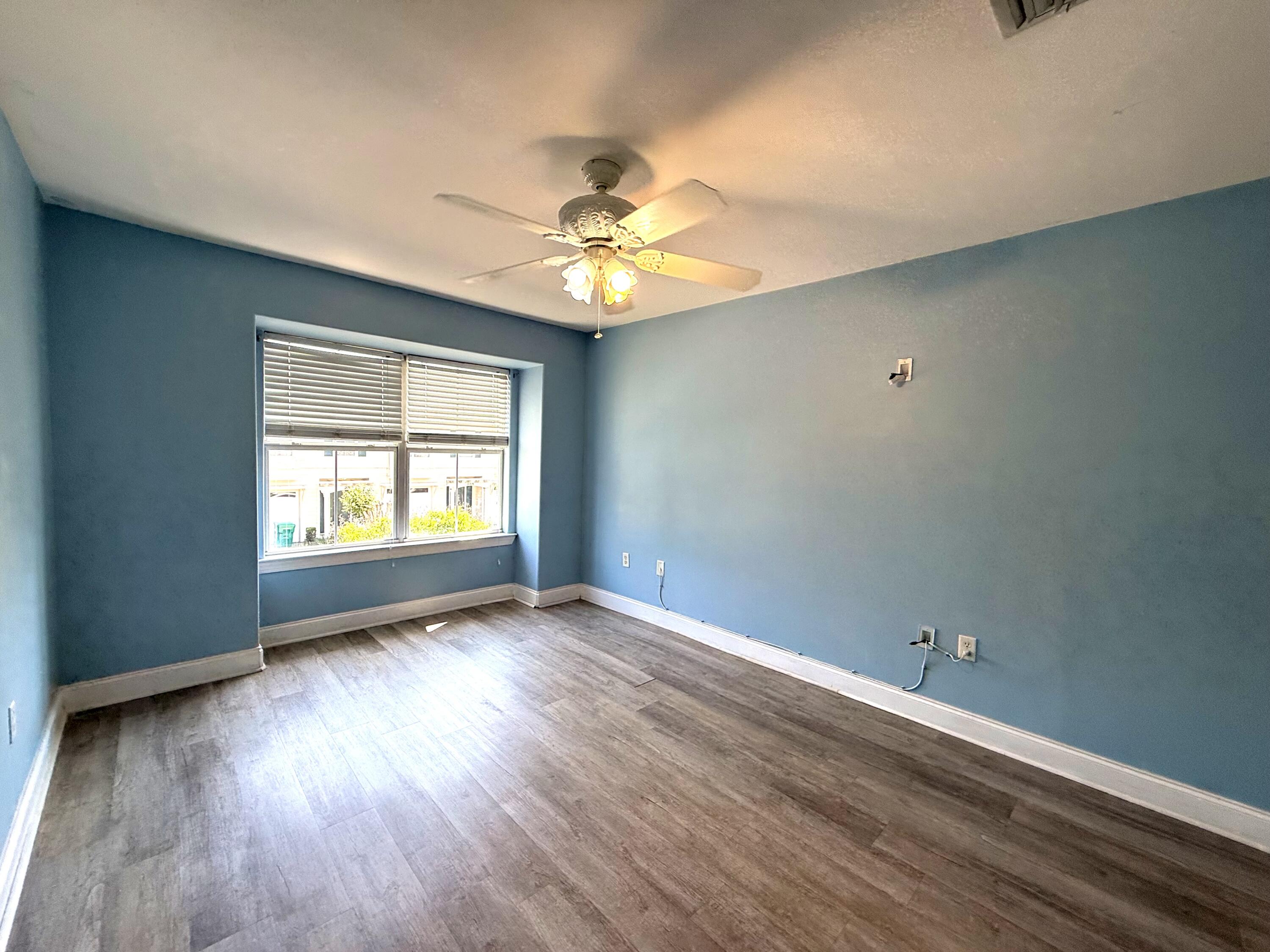 OLD BAY T/H - Residential