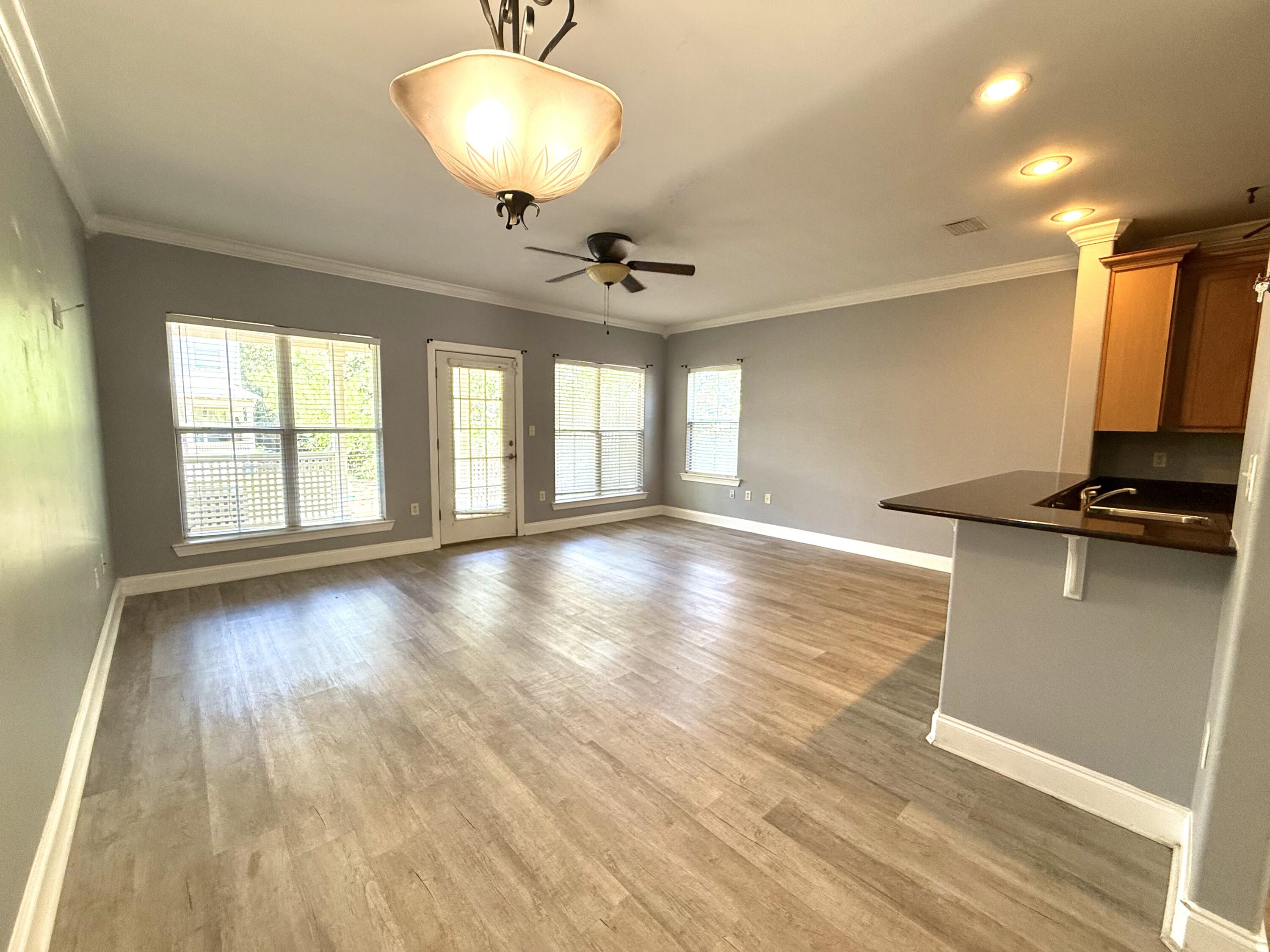 OLD BAY T/H - Residential