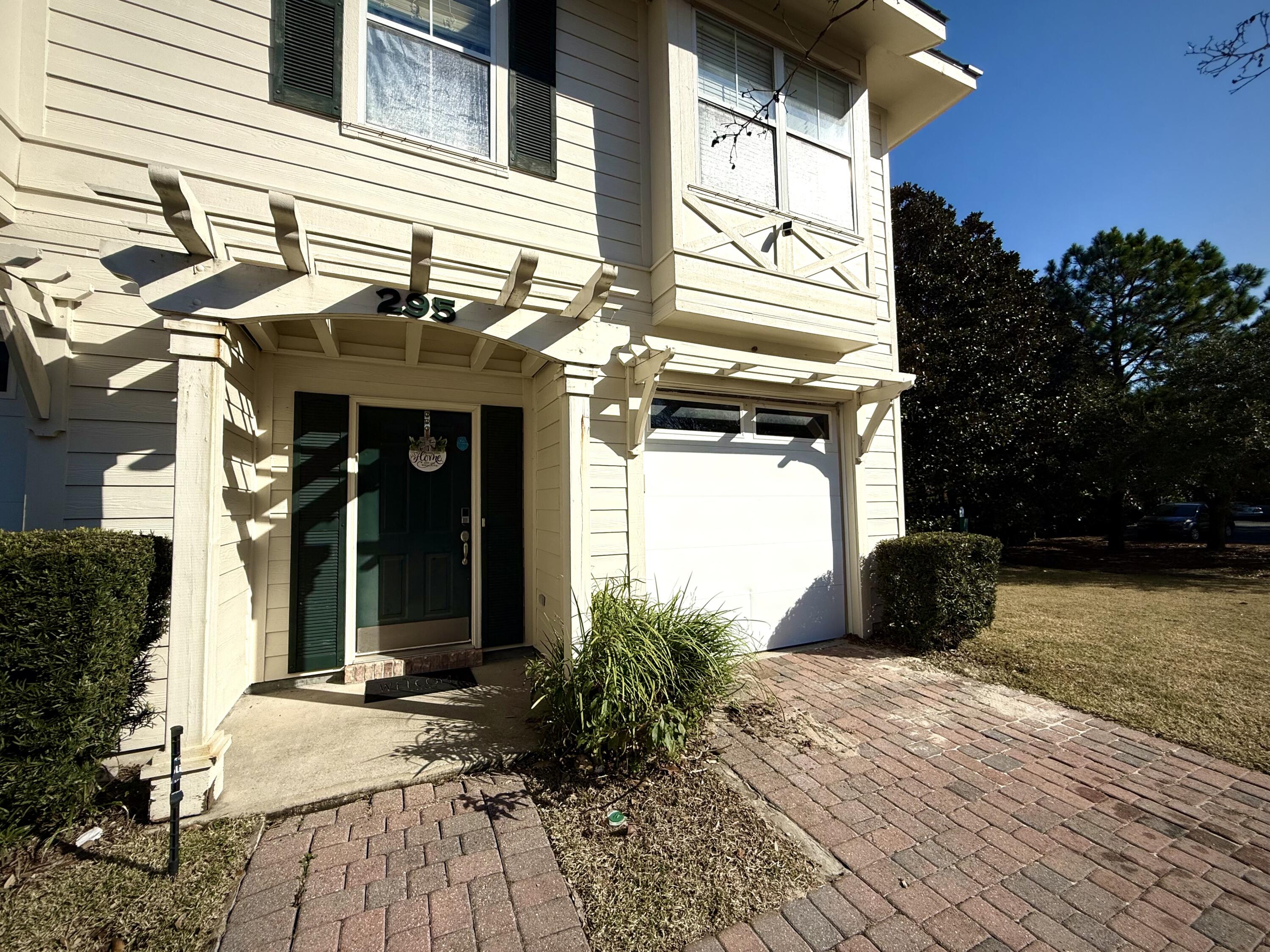 OLD BAY T/H - Residential