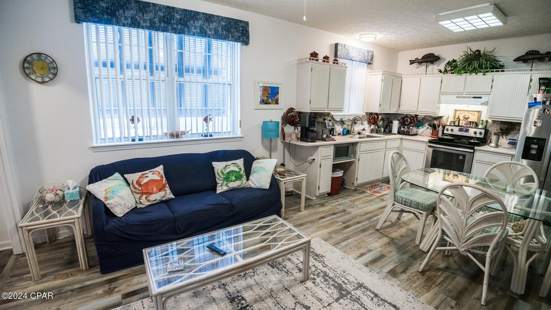 SEACLUSION BEACH - Residential