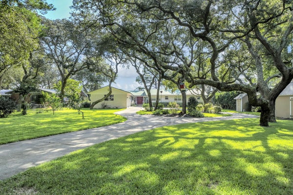 45 POQUITO RD, SHALIMAR, FL 32579 - Image b9bcf2b5dc3123f3312bef6637d8b7f2/2342816010