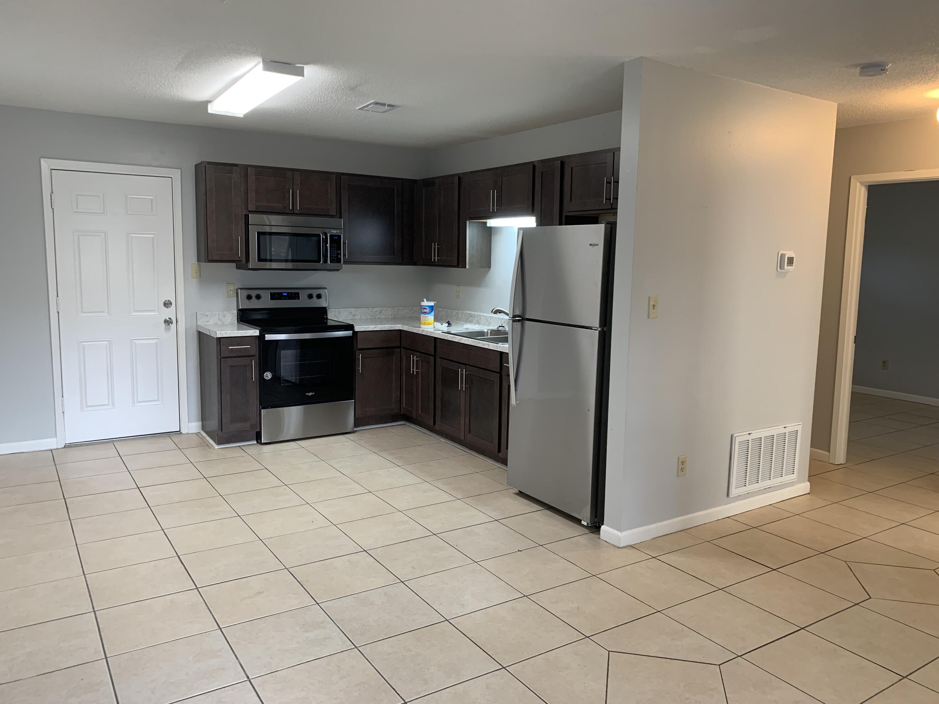 FWB NORTH - Residential Lease