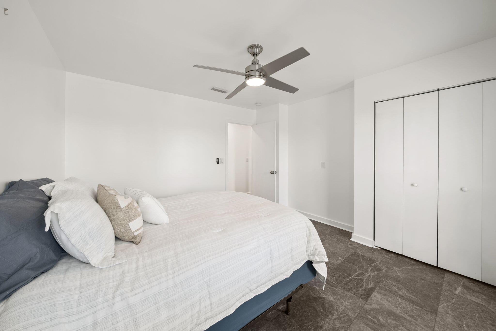 BAYWOOD SHORE ESTATES - Residential