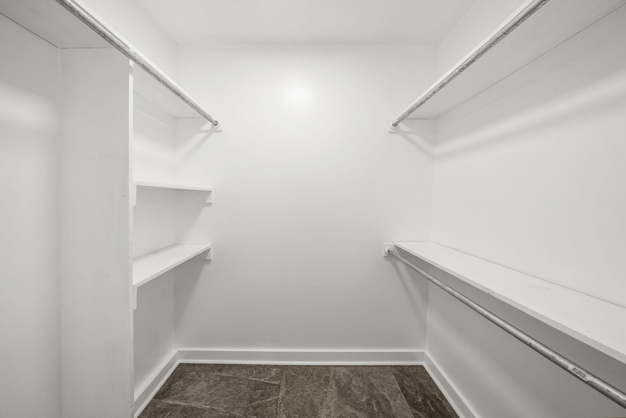 BAYWOOD SHORE ESTATES - Residential