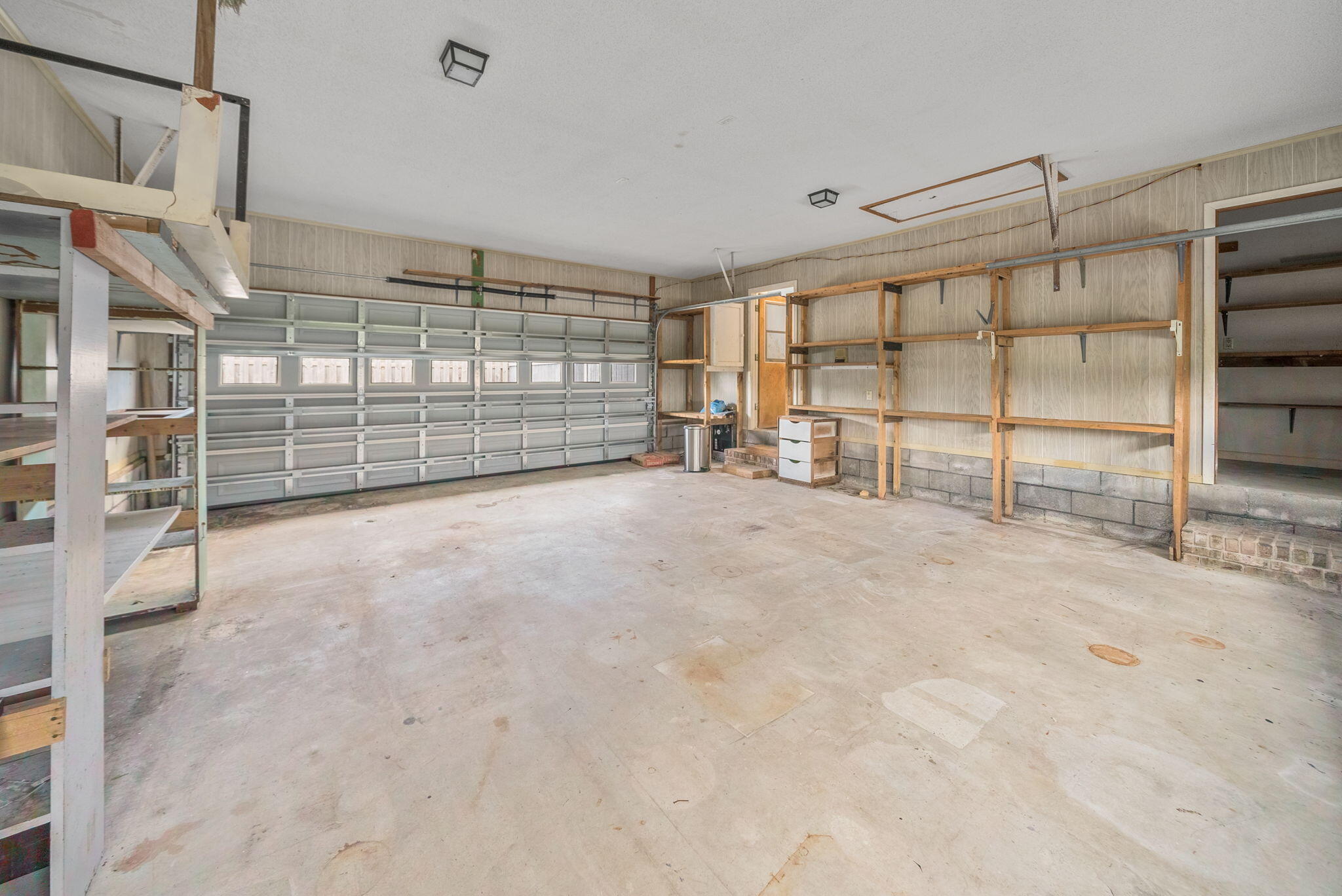 BAYWOOD SHORE ESTATES - Residential