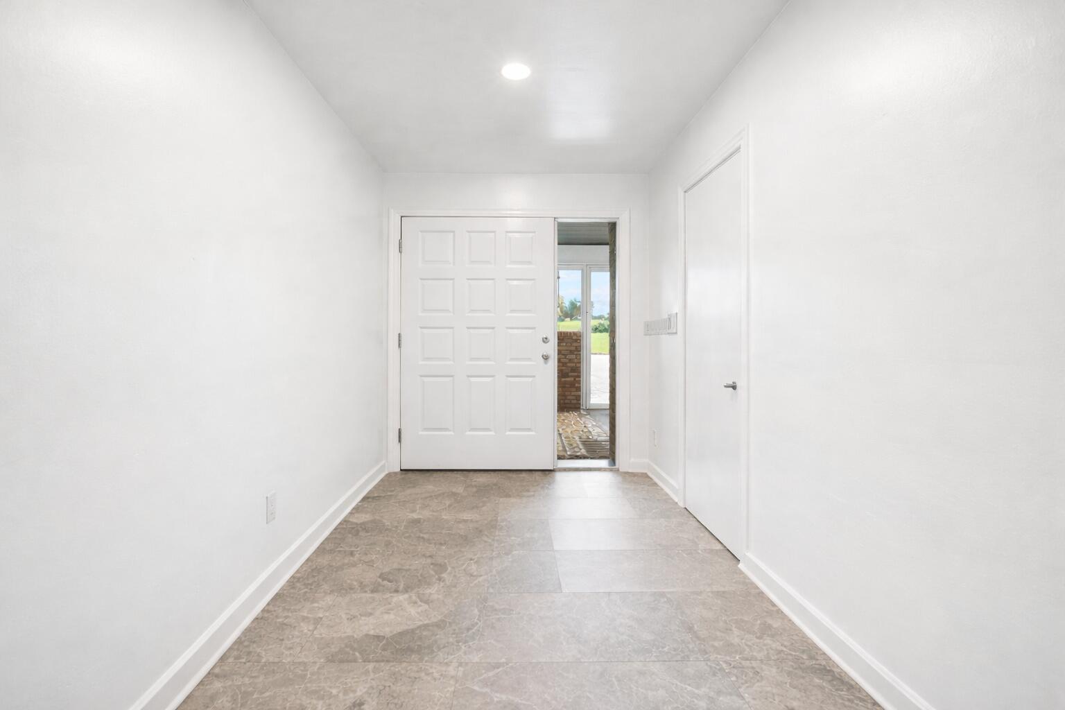 BAYWOOD SHORE ESTATES - Residential