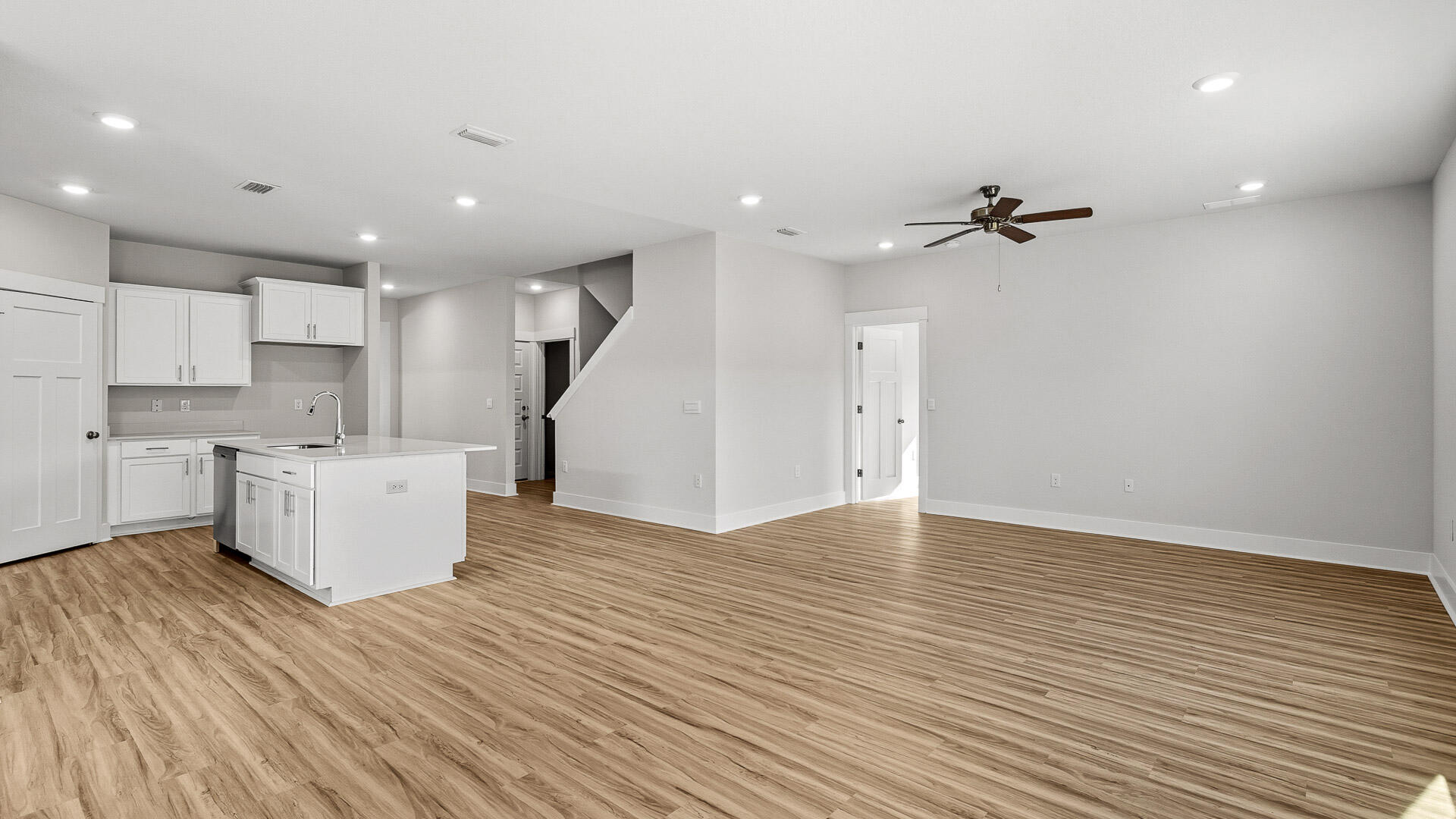 PLANTATION WOODS - Residential