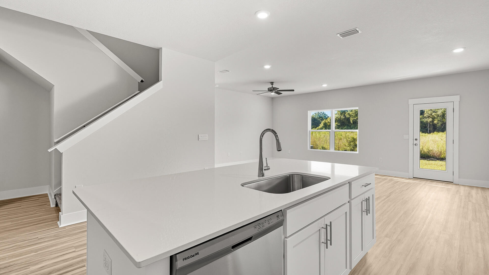 PLANTATION WOODS - Residential