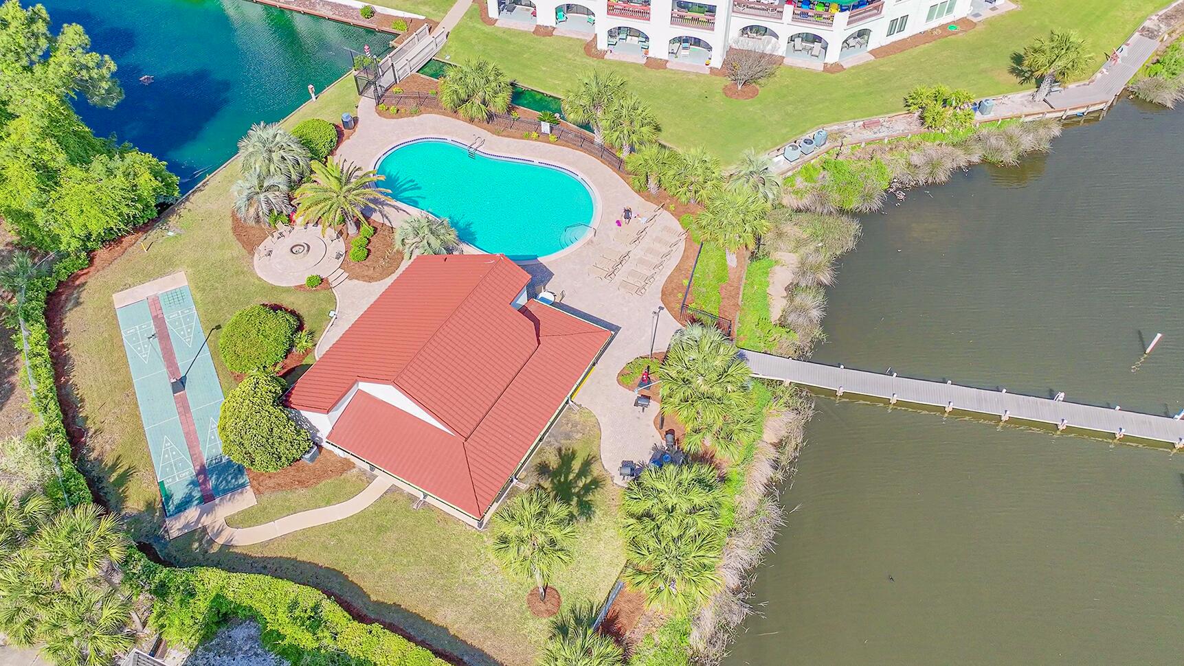 EMERALD ISLE - Residential