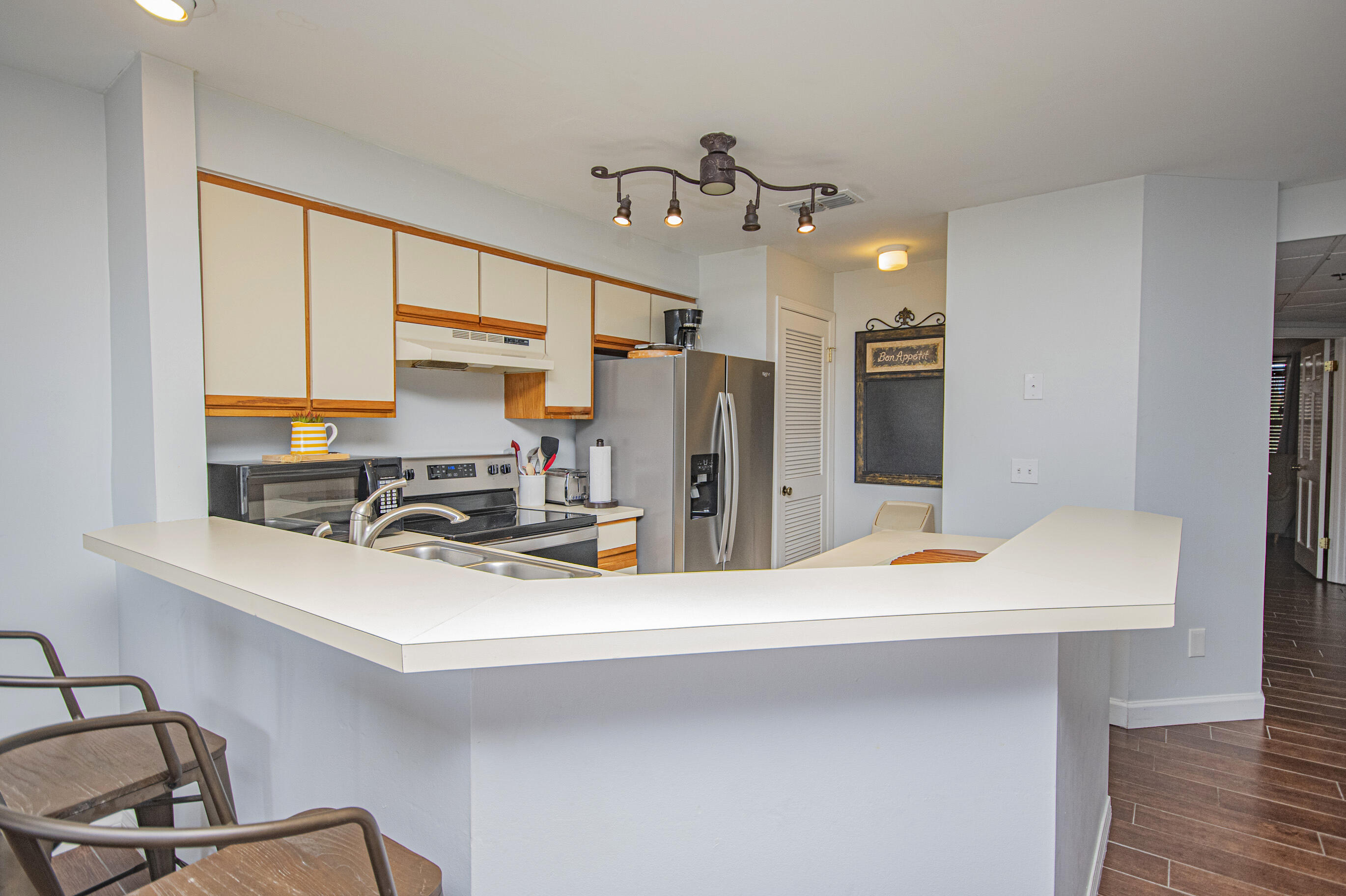 EMERALD ISLE - Residential