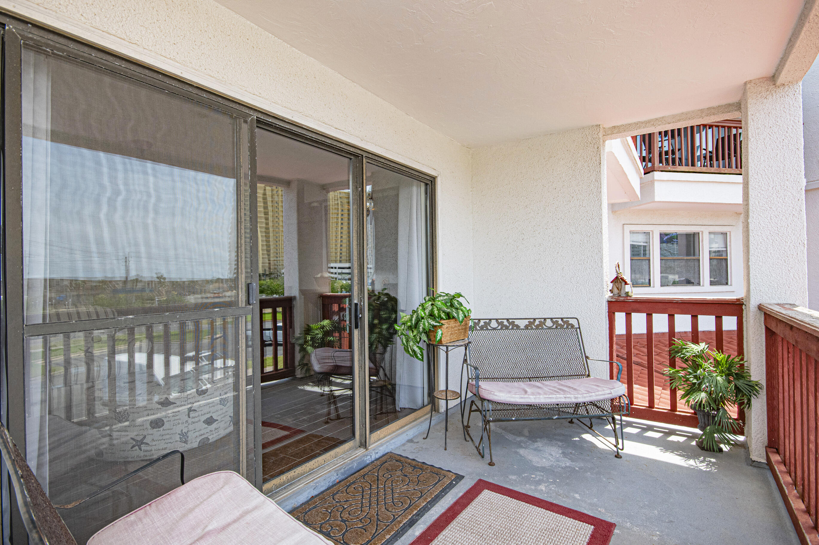 EMERALD ISLE - Residential