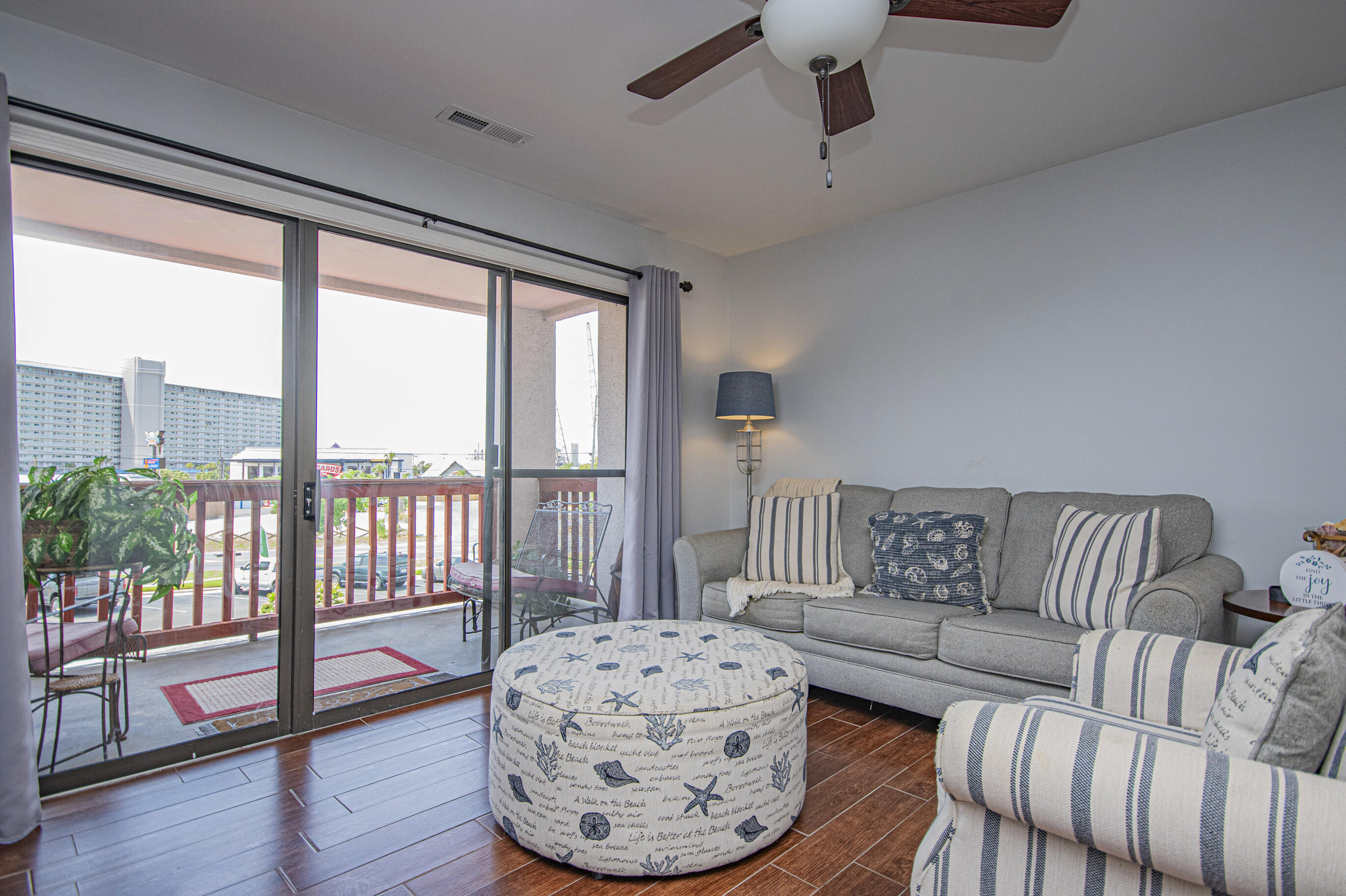 EMERALD ISLE - Residential