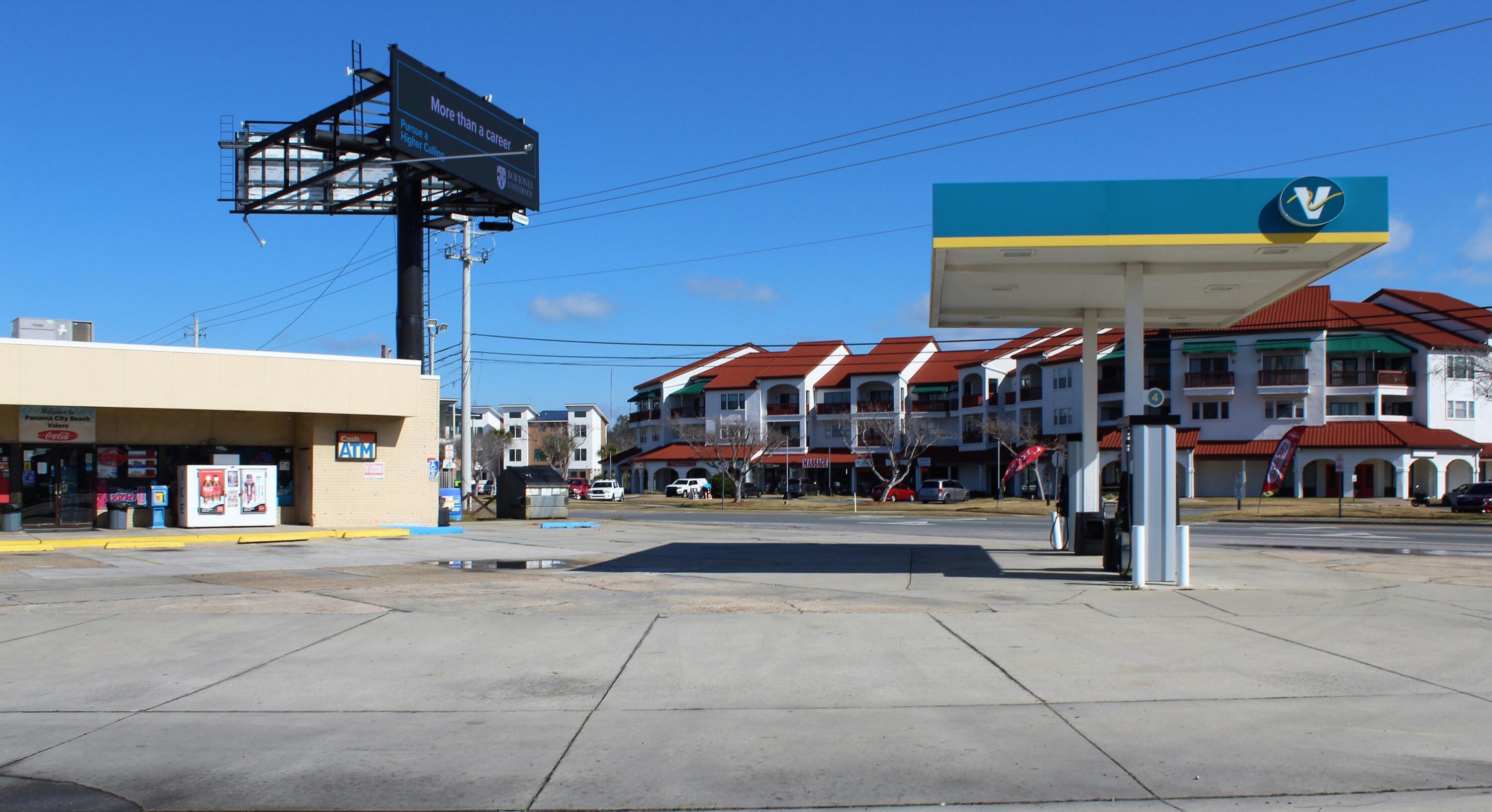 EMERALD ISLE - Residential