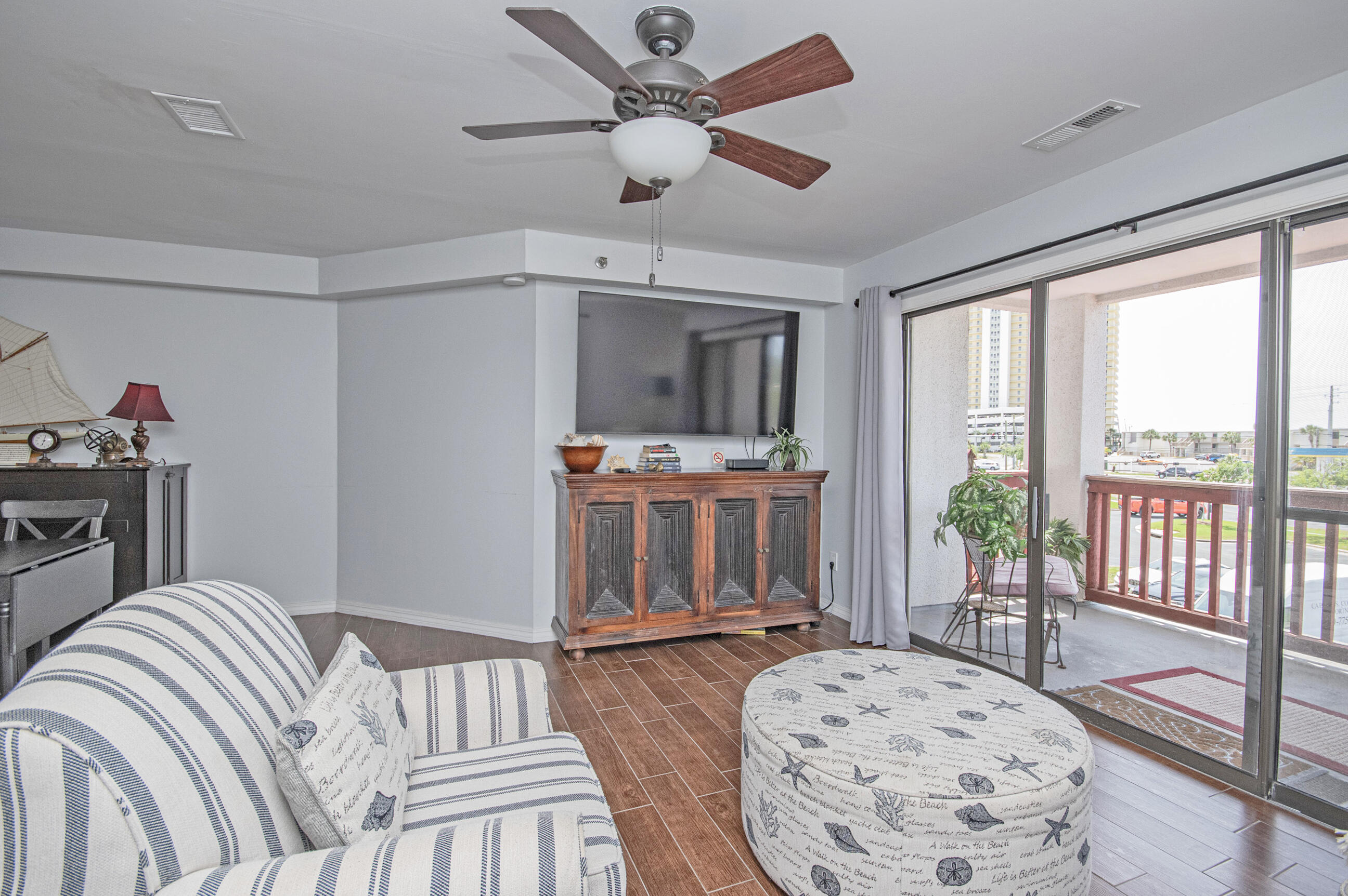 EMERALD ISLE - Residential