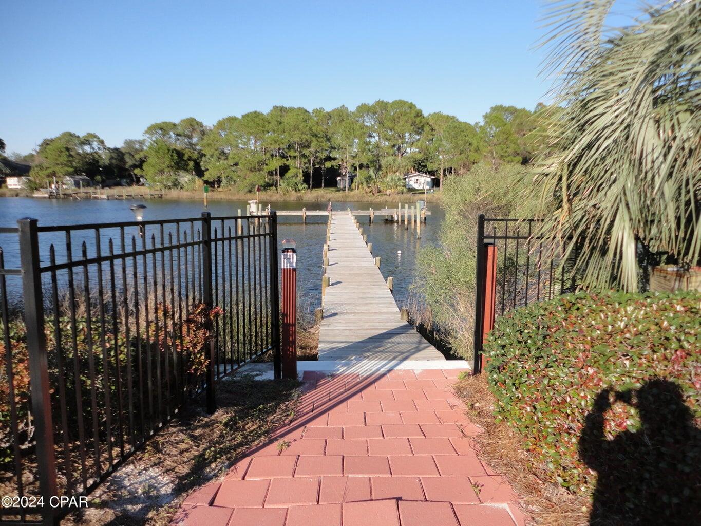 EMERALD ISLE - Residential