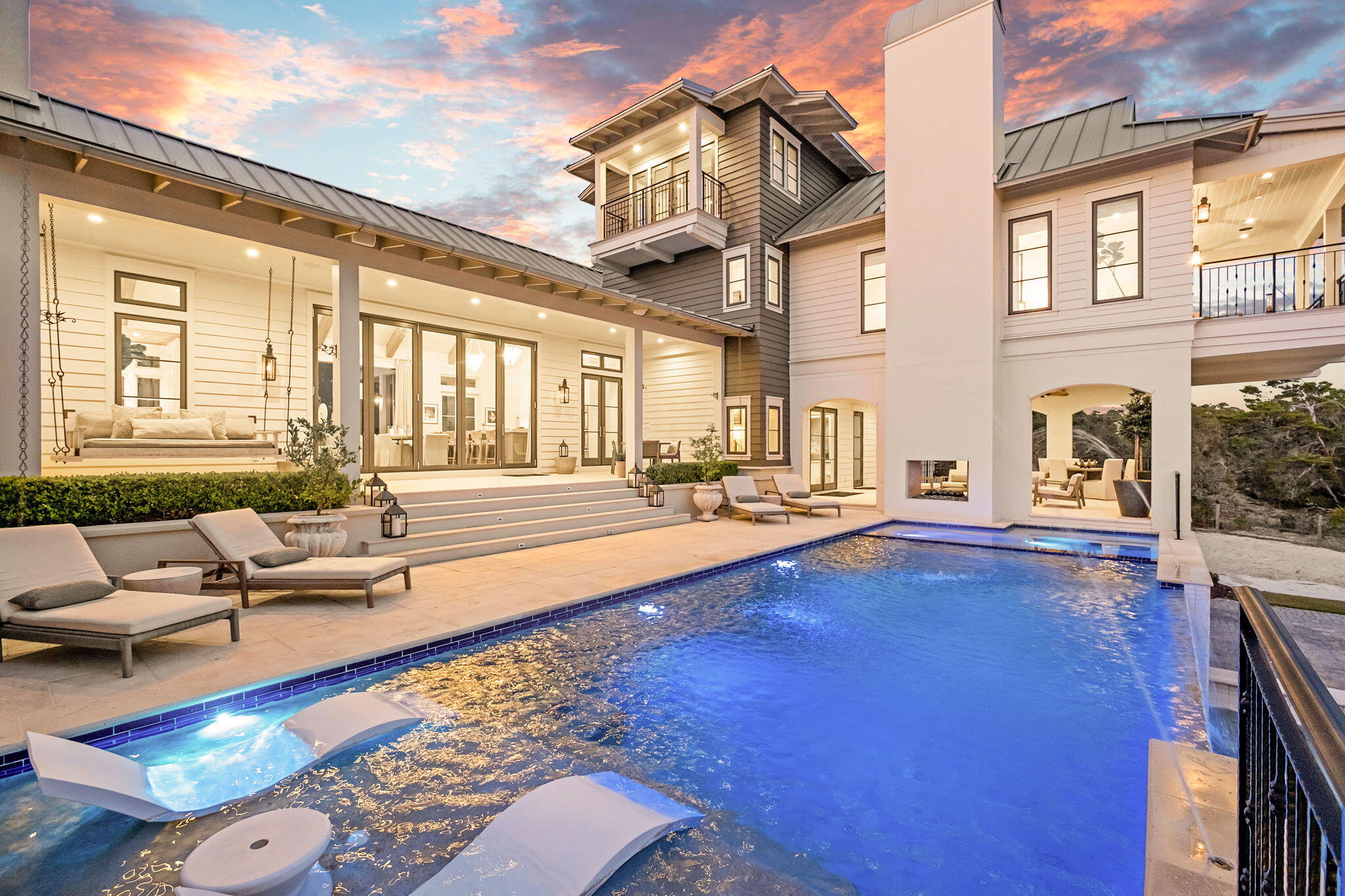 FOUR MILE VILLAGE - Residential