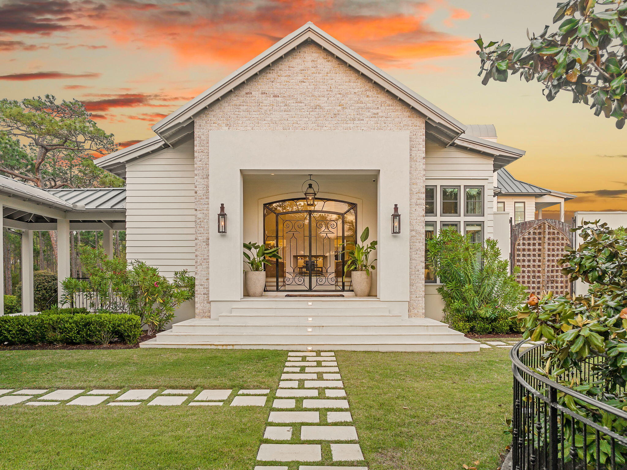 FOUR MILE VILLAGE - Residential