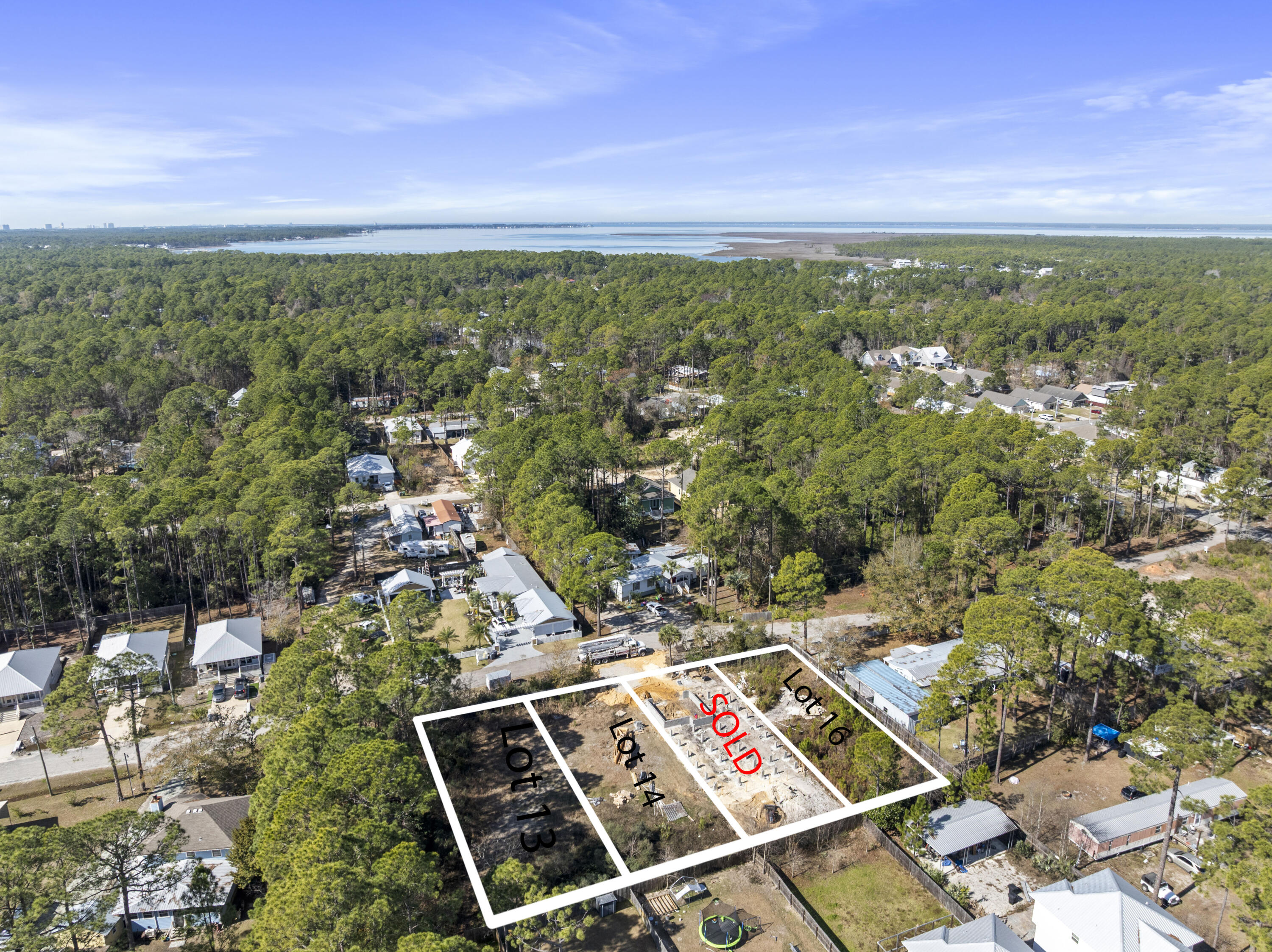 TOWN OF SANTA ROSA - Land