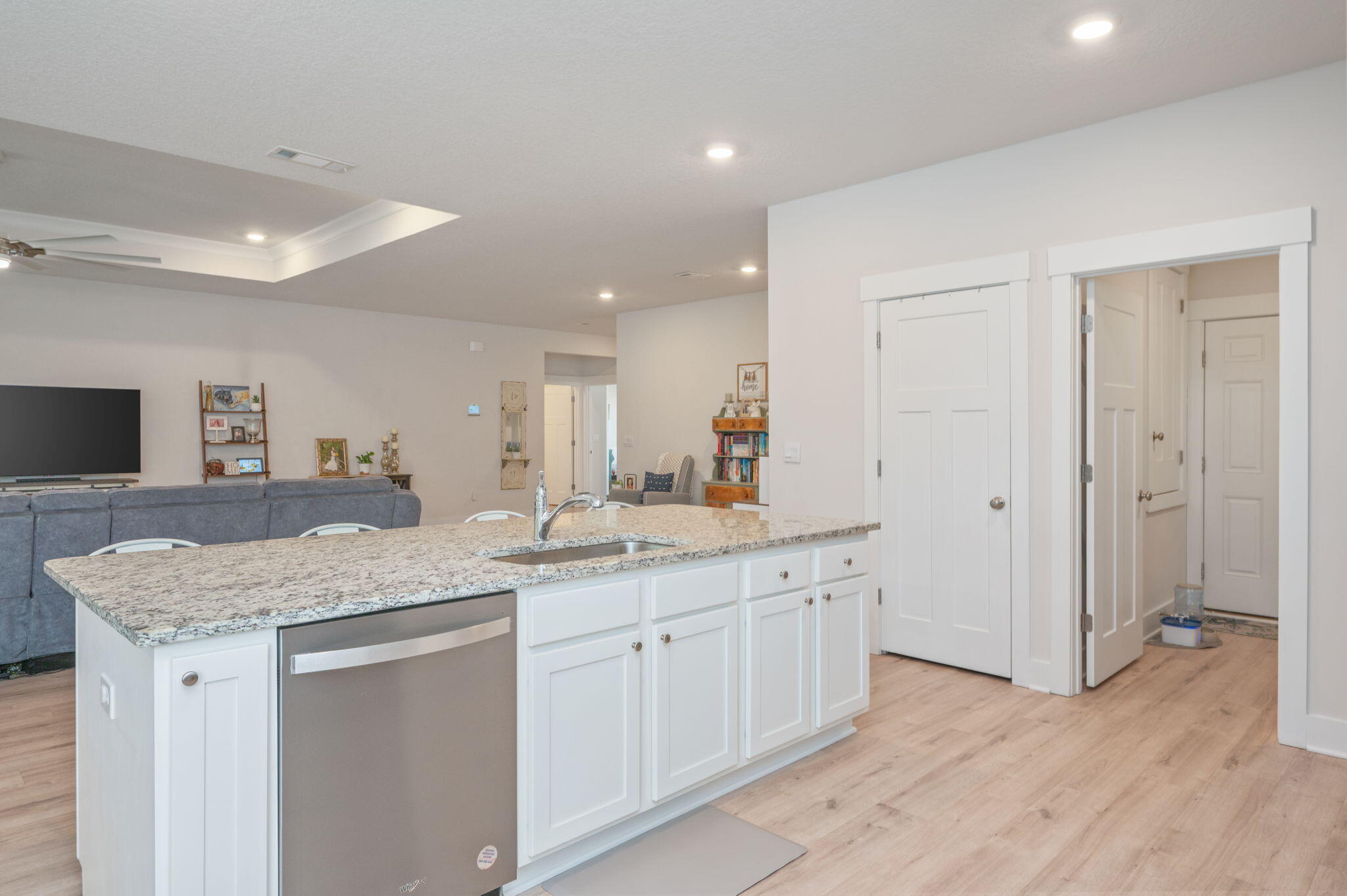 HILLWOOD ESTATES - Residential