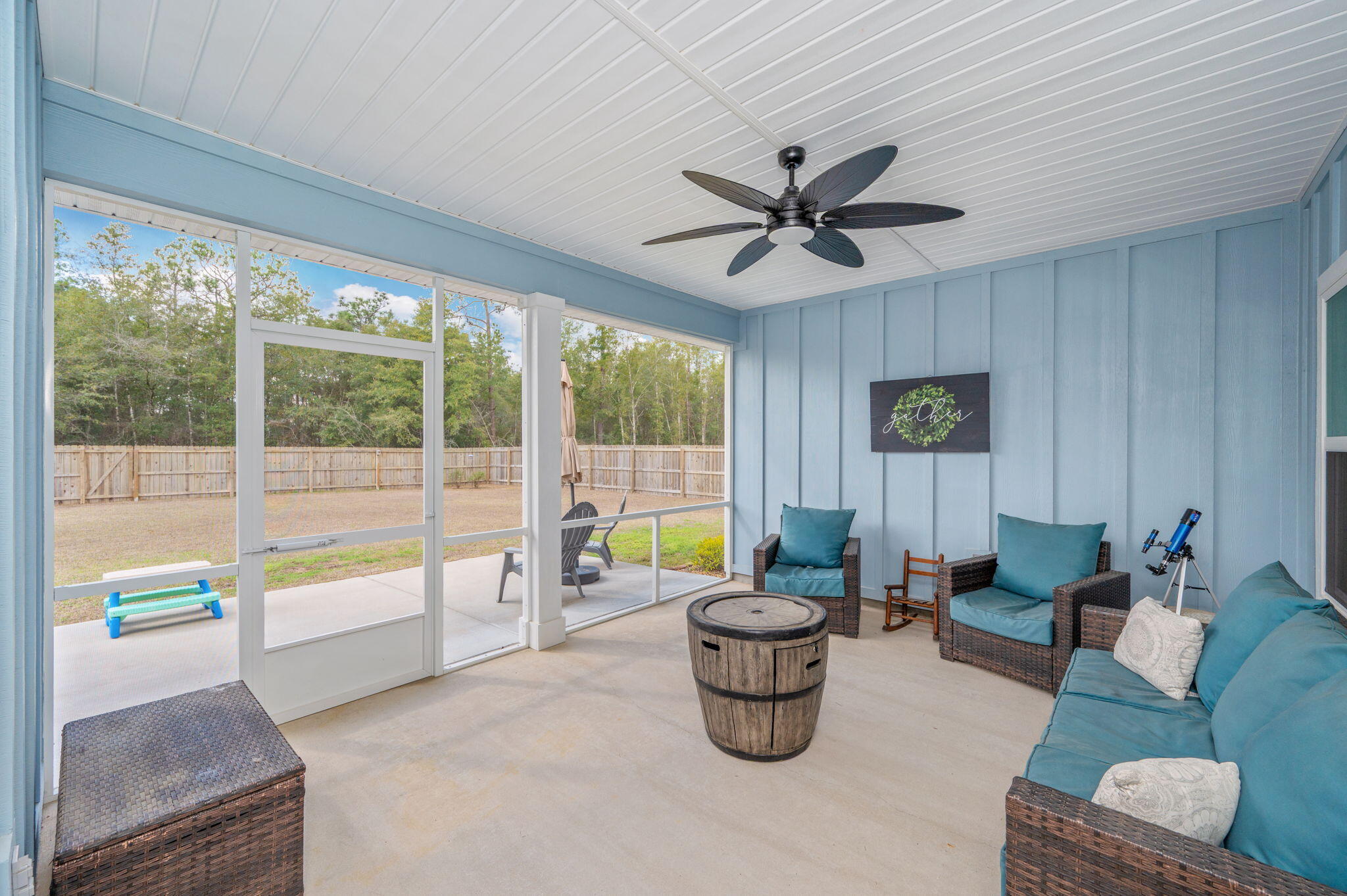 HILLWOOD ESTATES - Residential