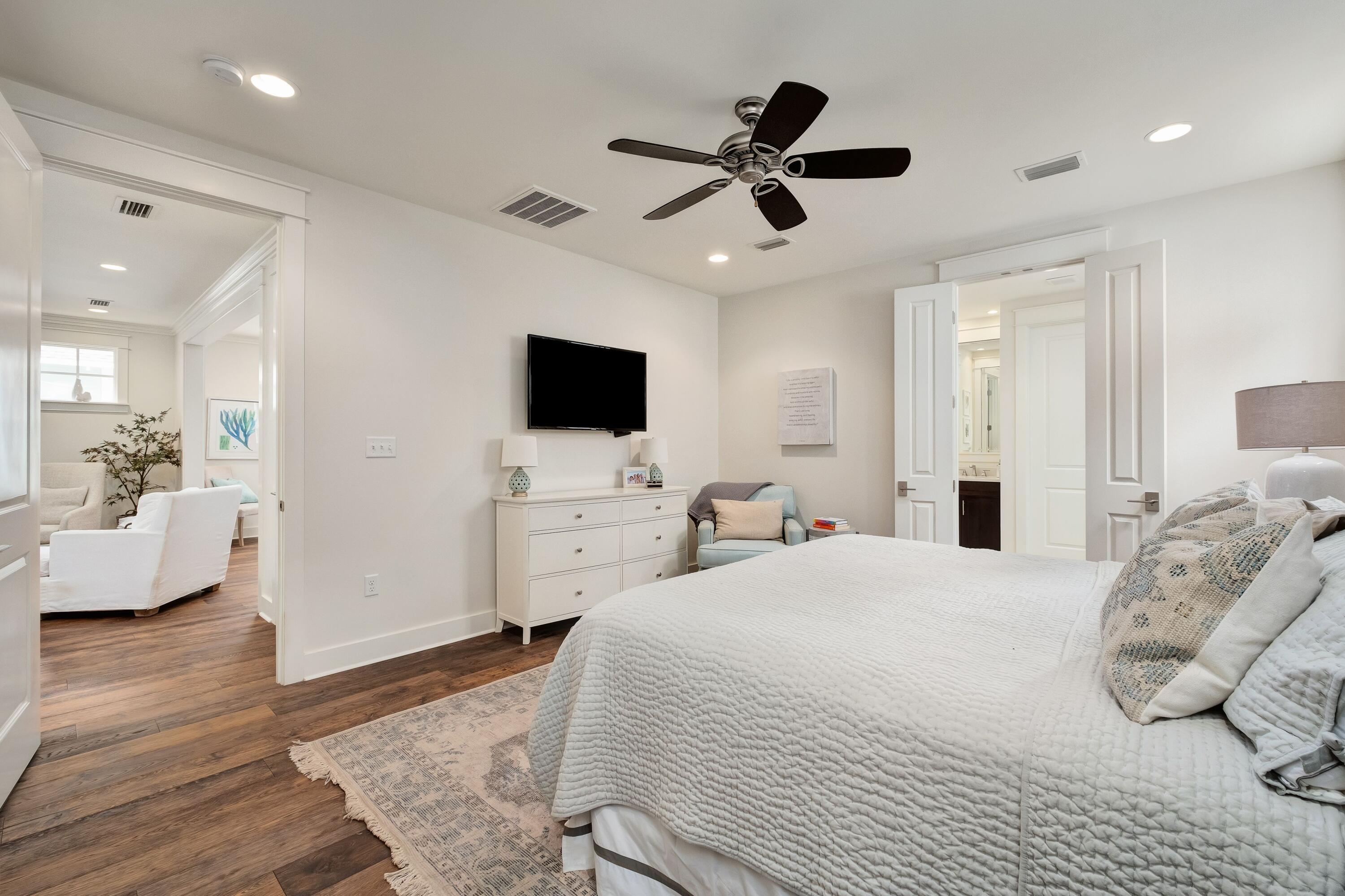 CARSON OAKS - Residential